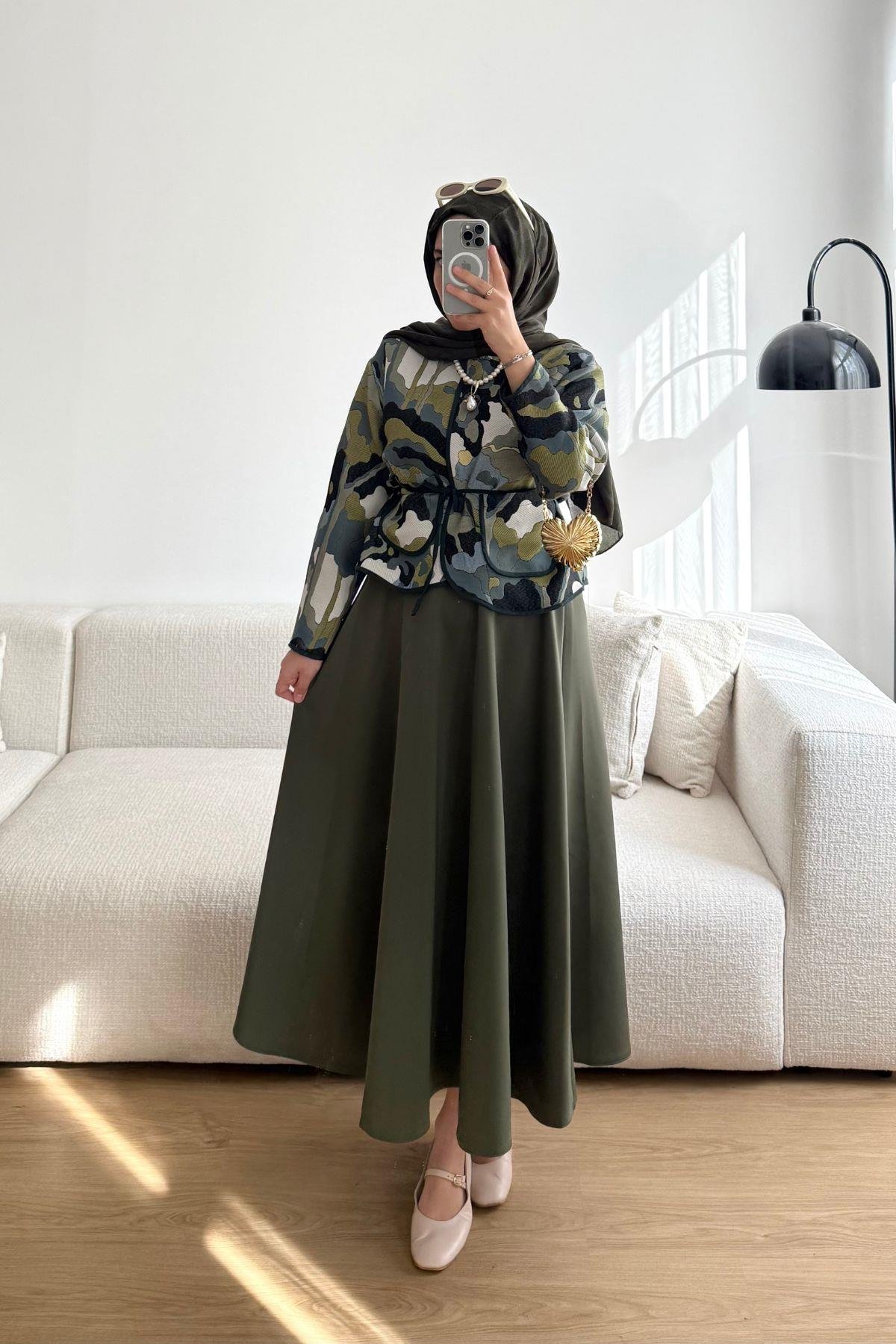 YEŞİL ÇOK RENKLİ  KUŞAKLI  CEKET