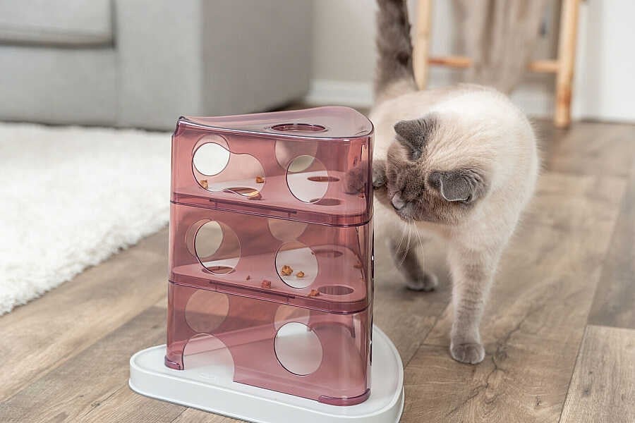 Trixie Cheese Tower Kedi Aktivite ve Zeka Oyuncağı 32 x 32 Cm