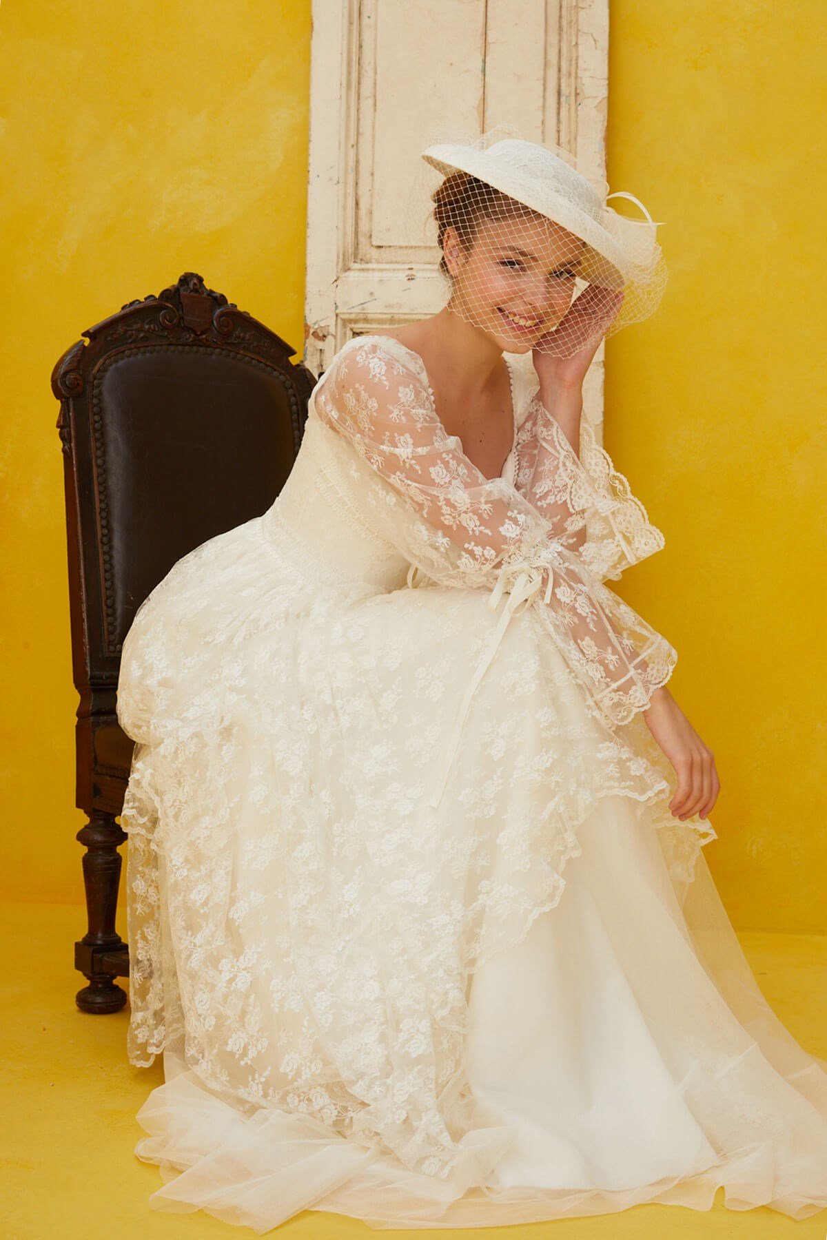 Asimetrik Detaylı Vintage Romantik GelinlikJAQAR