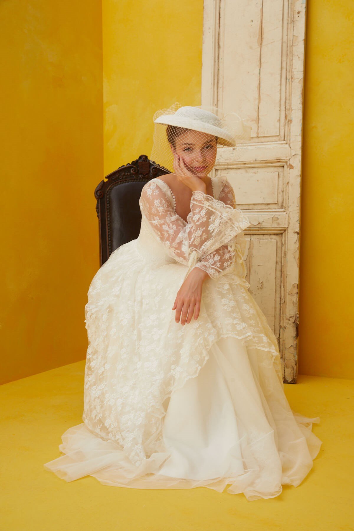 Asimetrik Detaylı Vintage Romantik GelinlikJAQAR