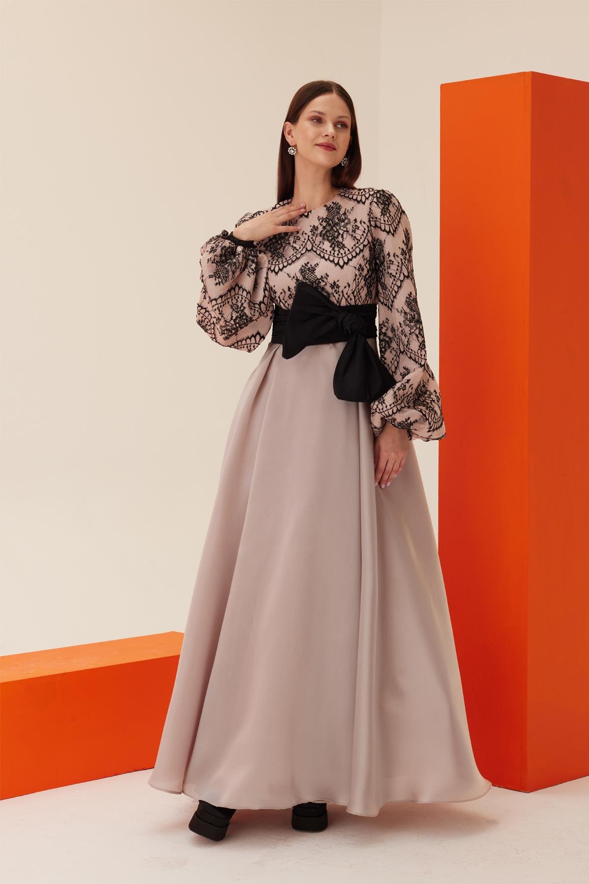 Balloon Sleeve Lace DressJAQAR