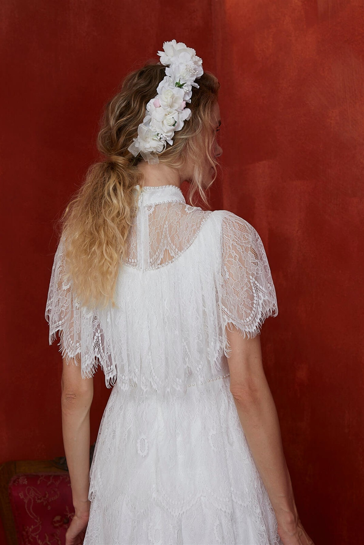 Dantel Katlı Romantik Elbise