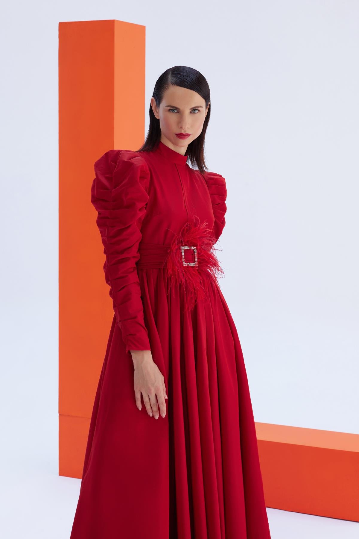 Red Taffeta Dress with Feather Detailed BeltJAQAR