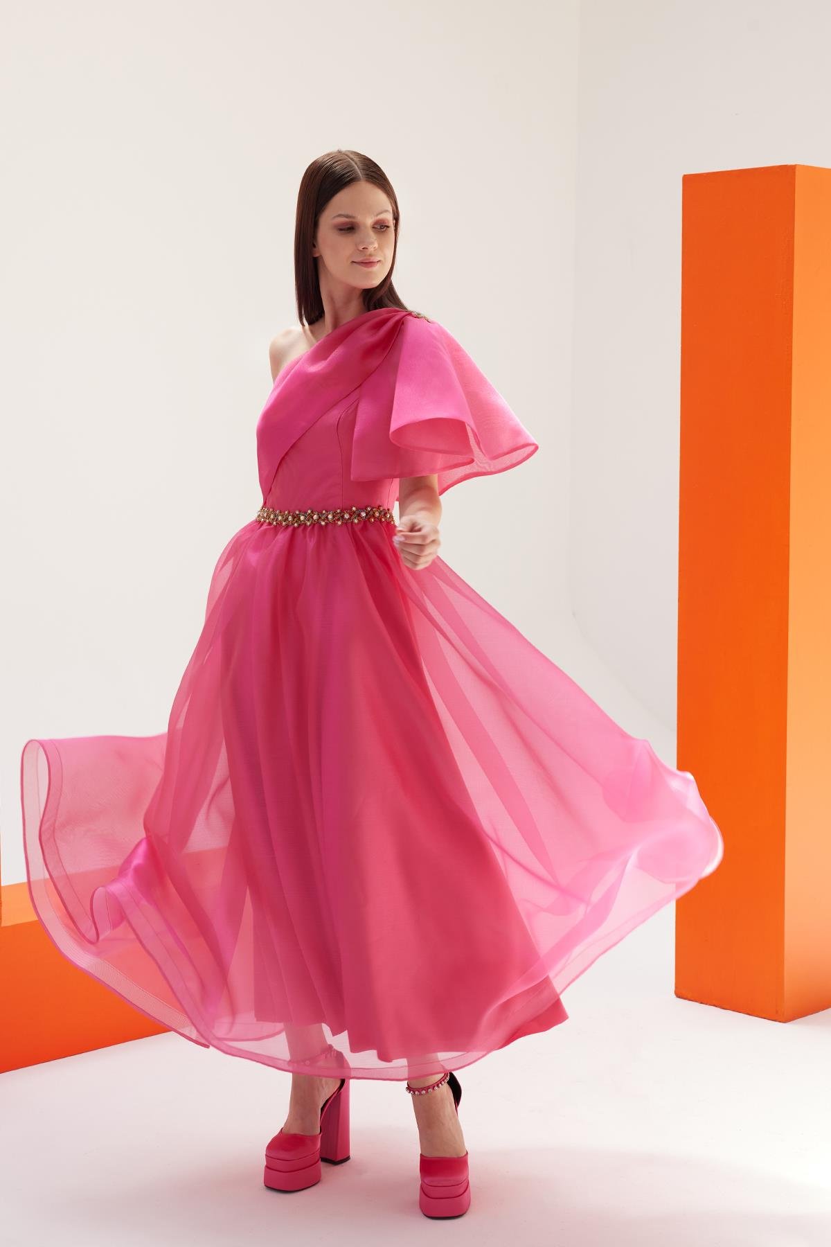 Pembe Organze Tek Omuz Detaylı ElbiseJAQAR