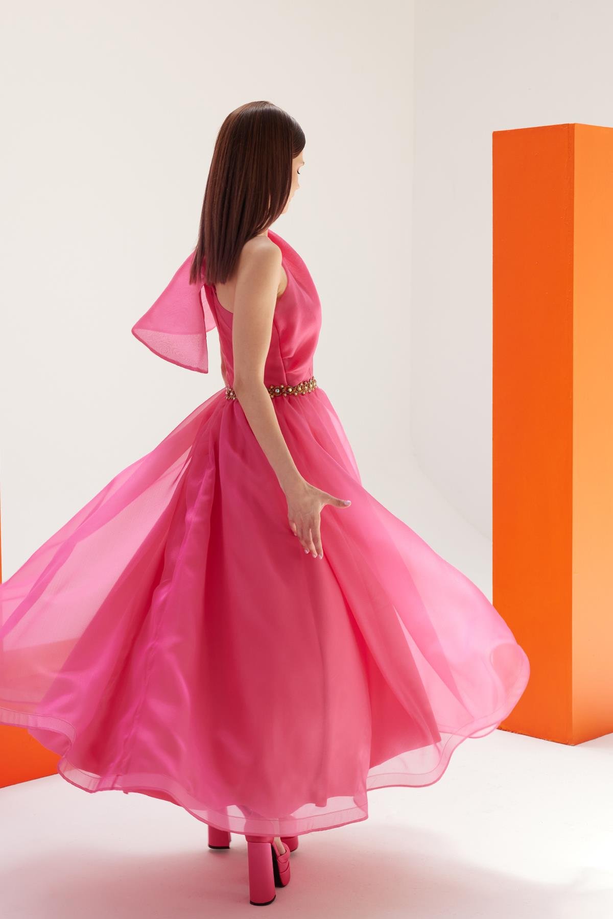 Pembe Organze Tek Omuz Detaylı ElbiseJAQAR