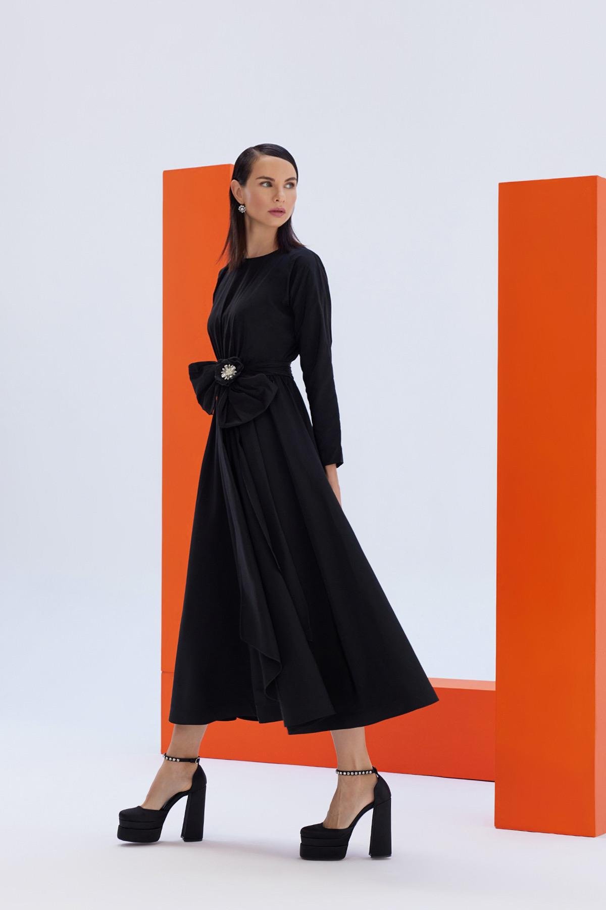 Black Agatha DressJAQAR