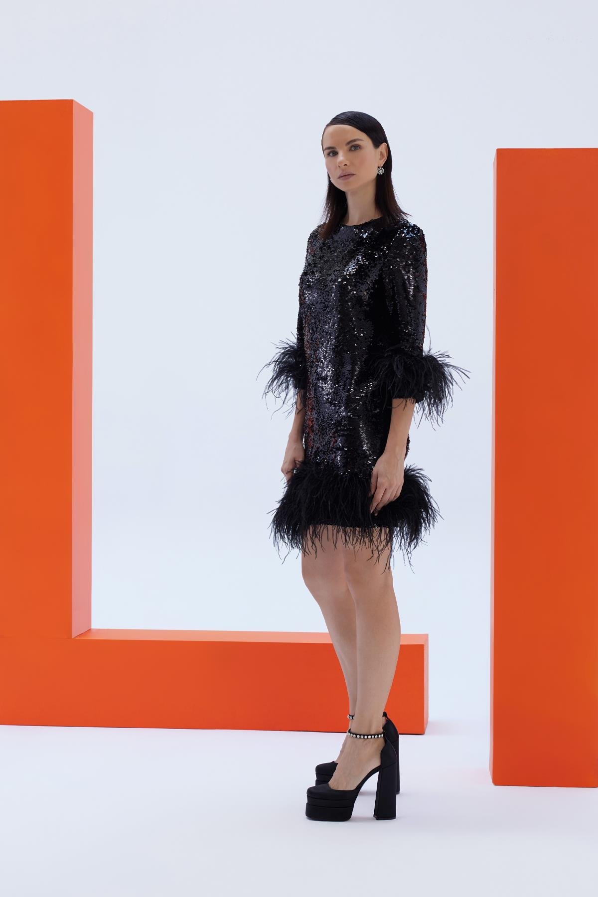 Feather Detailed Sequin Fabric Evening DressJAQAR