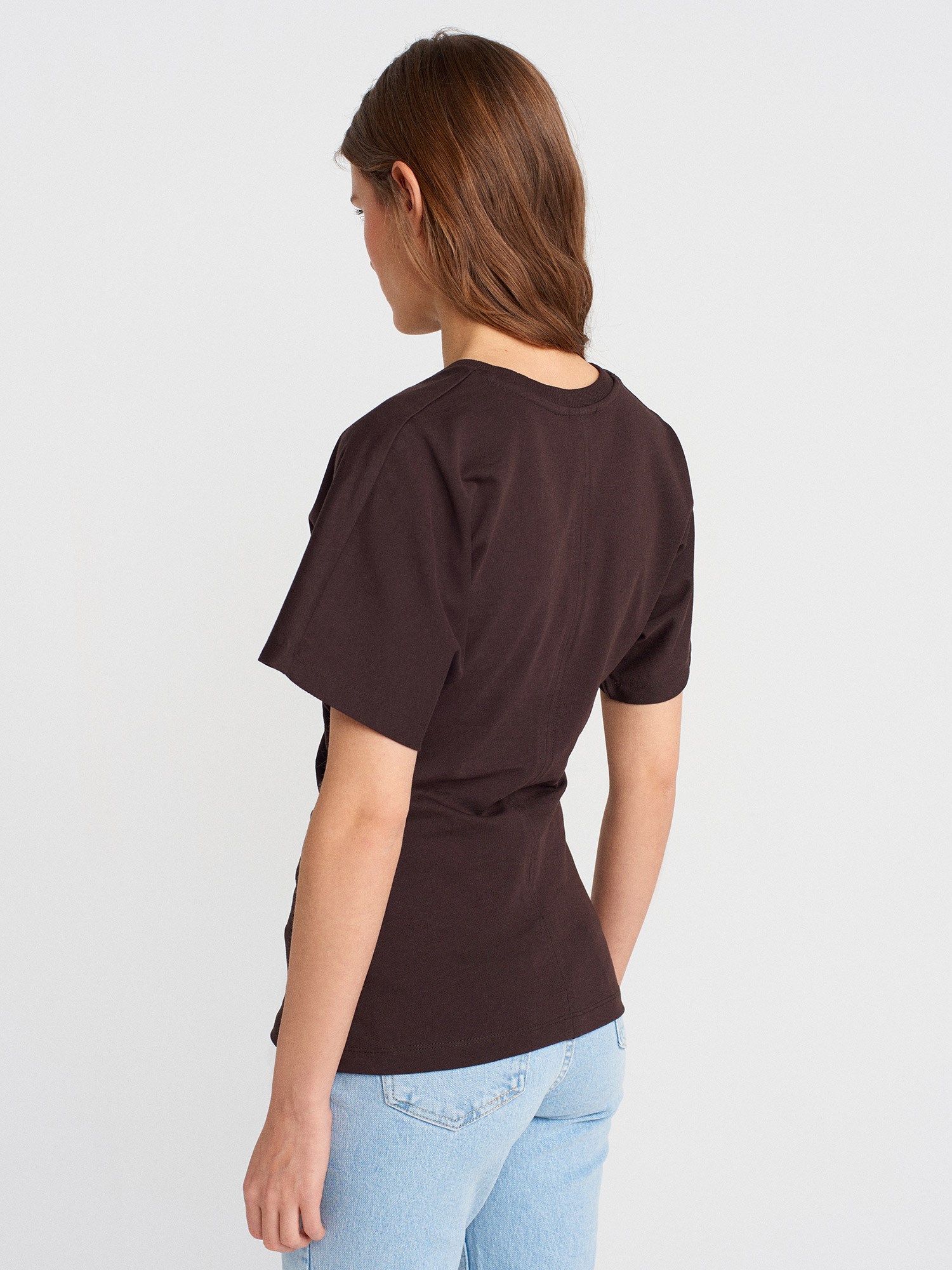 İNTERPOLL ONLİNEKategorisizDRAPE DETAYLI TİŞÖRTDRAPE DETAYLI TİŞÖRT