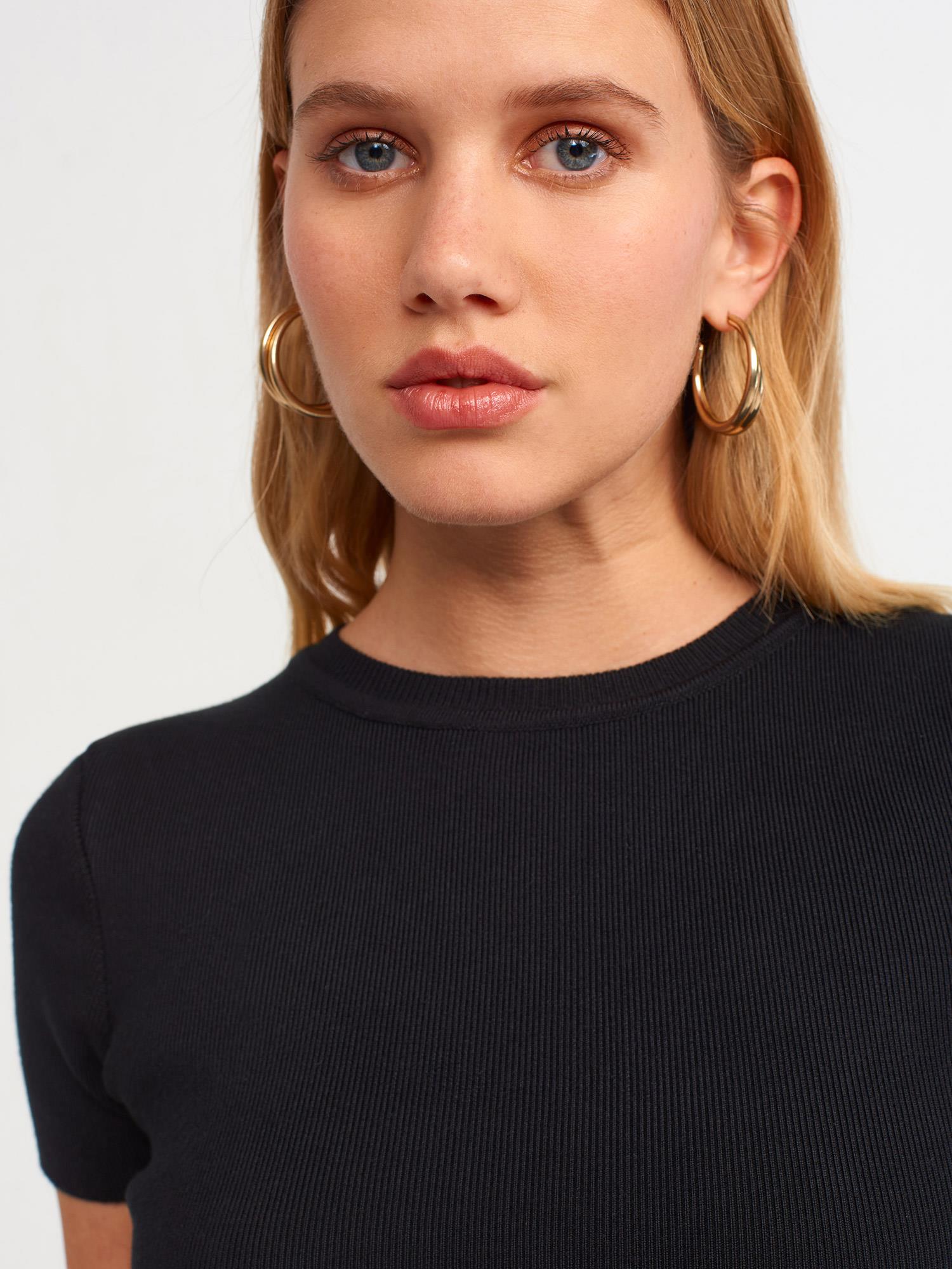 İNTERPOLL ONLİNEKategorisizKISA KOL CROP KAZAKKISA KOL CROP KAZAK