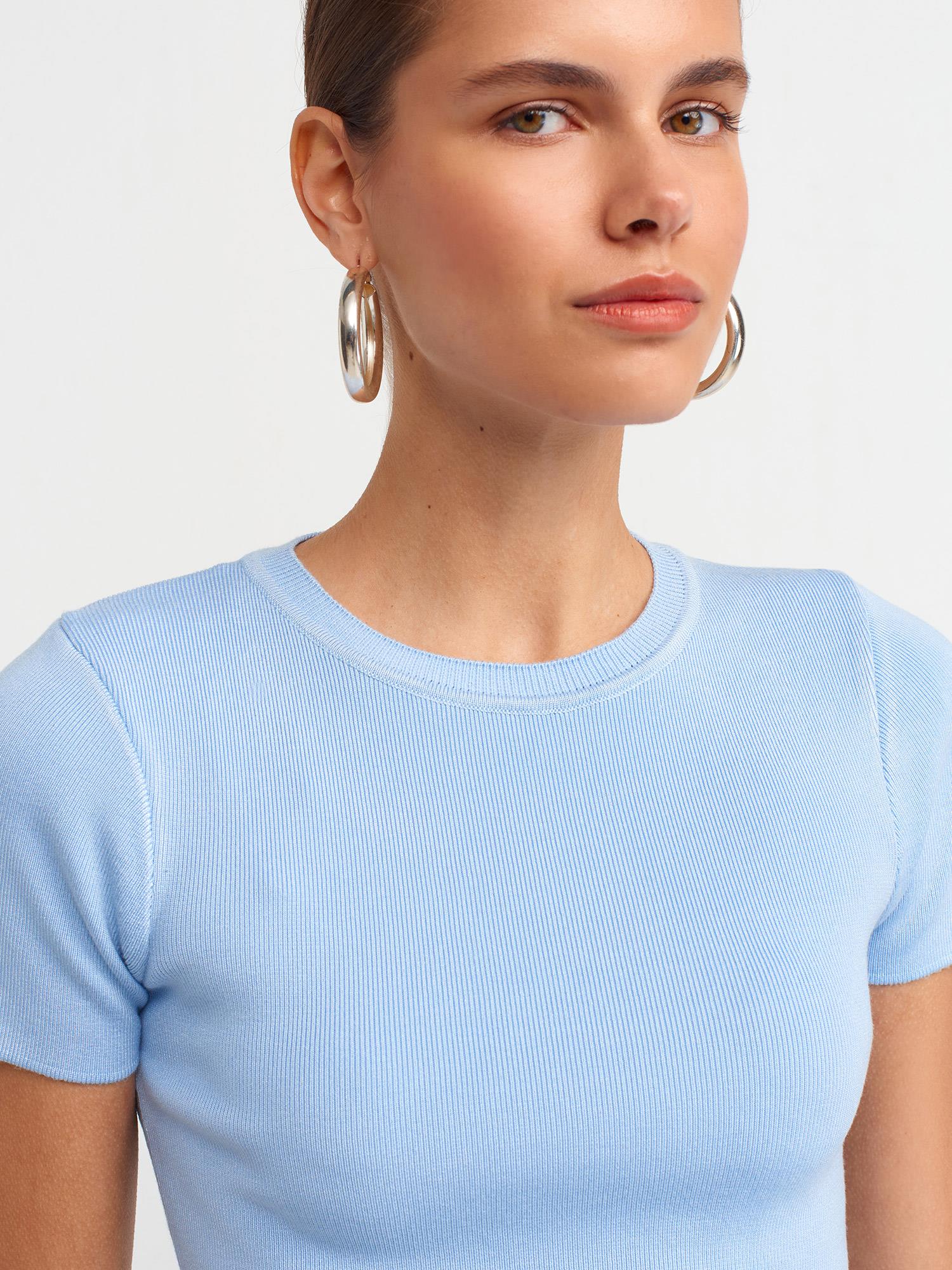 İNTERPOLL ONLİNEKategorisizKISA KOL CROP KAZAKKISA KOL CROP KAZAK