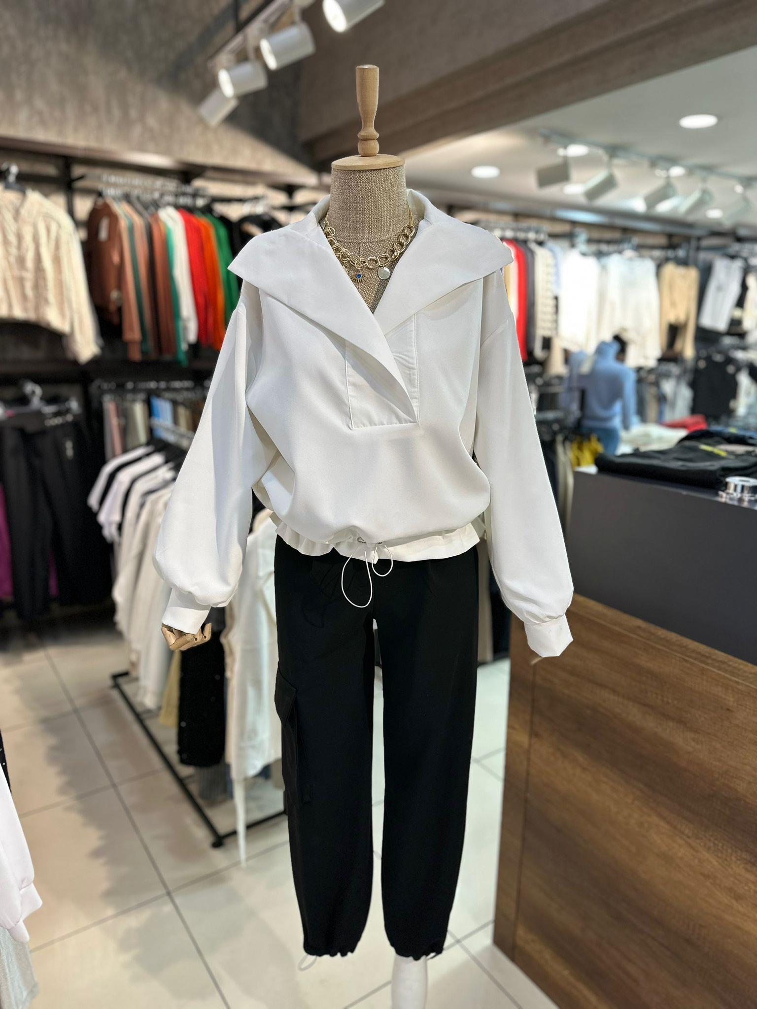 İNTERPOLL ONLİNEKategorisizNETWORK MUADİLİ YAKALI SWEATNETWORK MUADİLİ YAKALI SWEAT