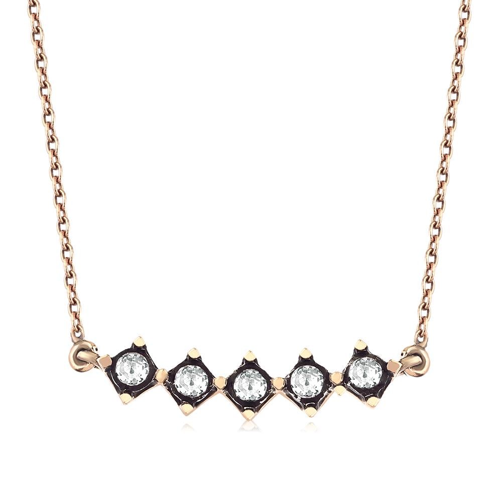 0.15 Karat Elmas Beştaş Kolye