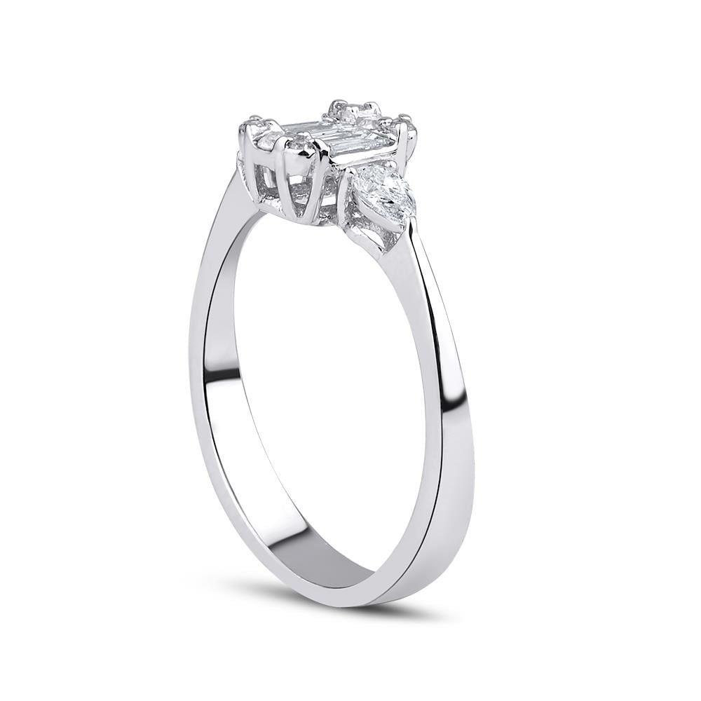 0.51 Karat Pırlanta Baget Yüzük