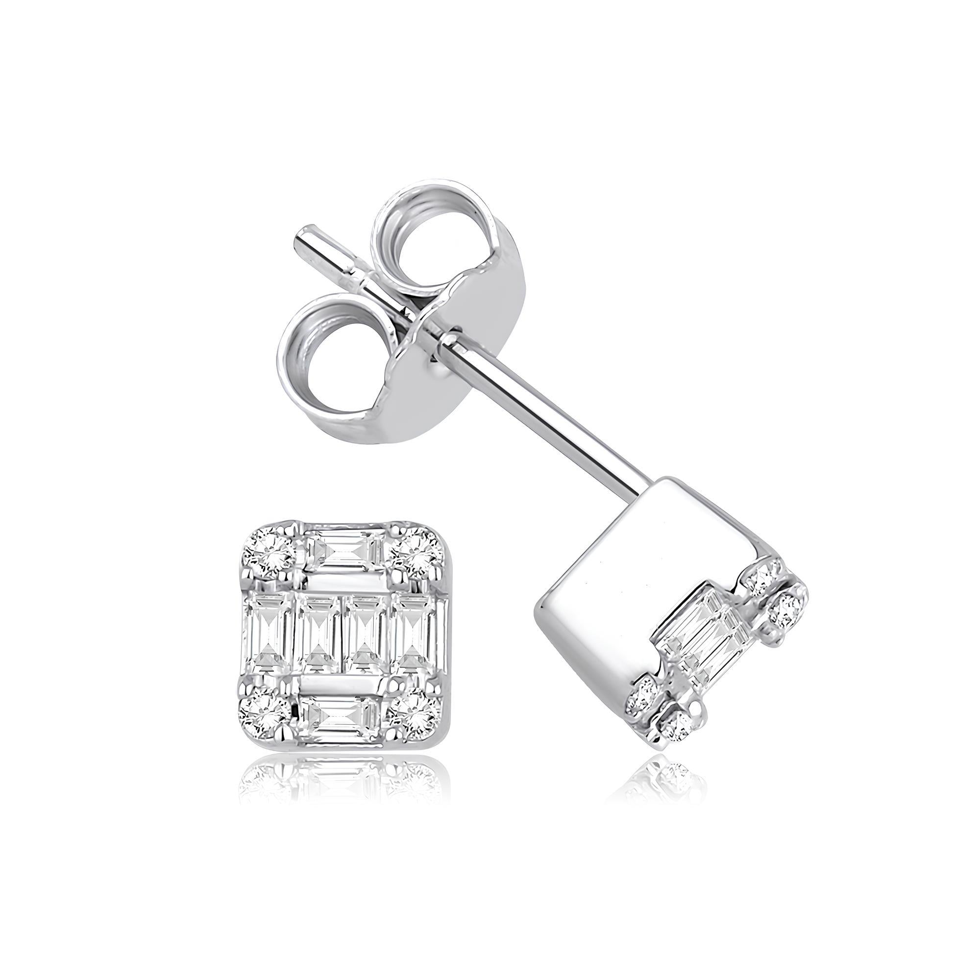 0.21 Karat Pırlanta Baget Küpe