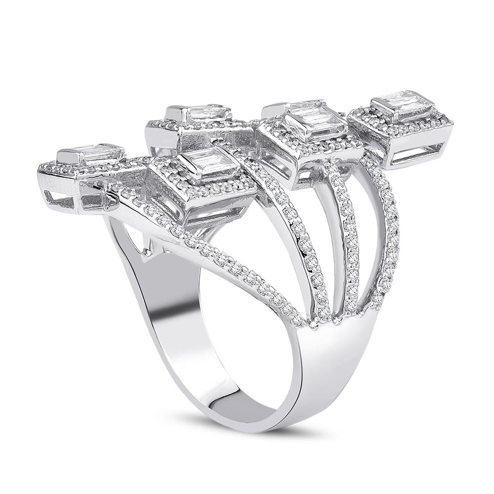 1.35 Karat Pırlanta Baget Yüzük