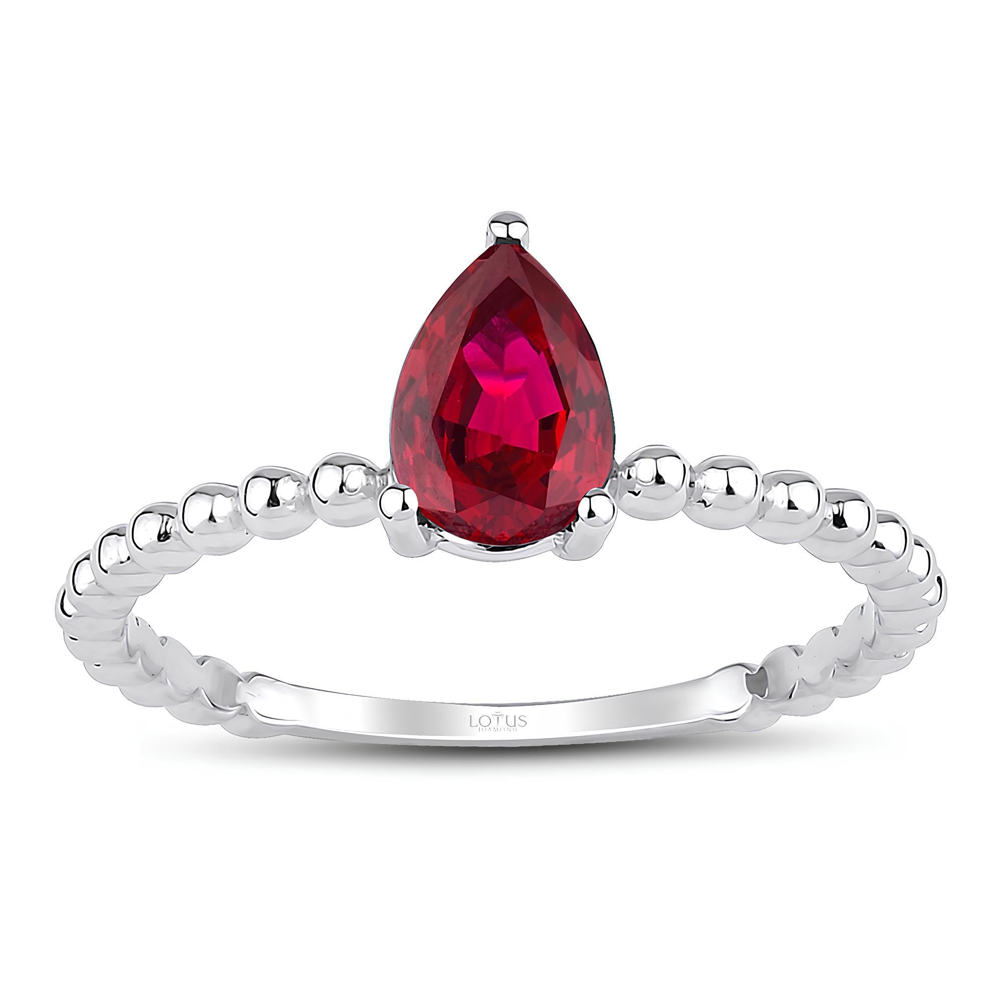 1.06 Karat Yakut Yüzük