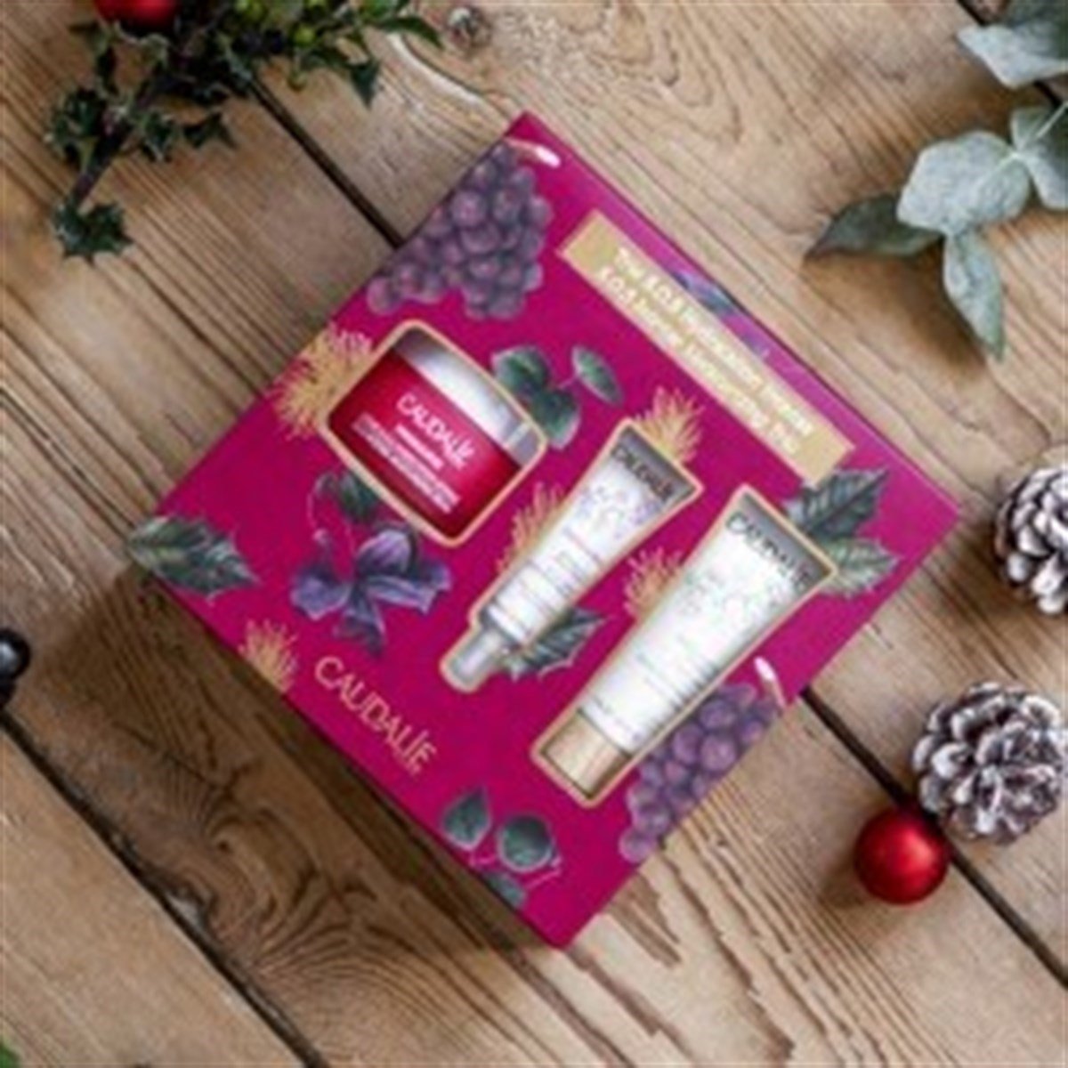 CaudalieCaudalie Vinosource S.O.S. Cream Set ( Hassas Ciltler İçin Yoğun Nemlendirici Bakım Kremi & S.O.S. N