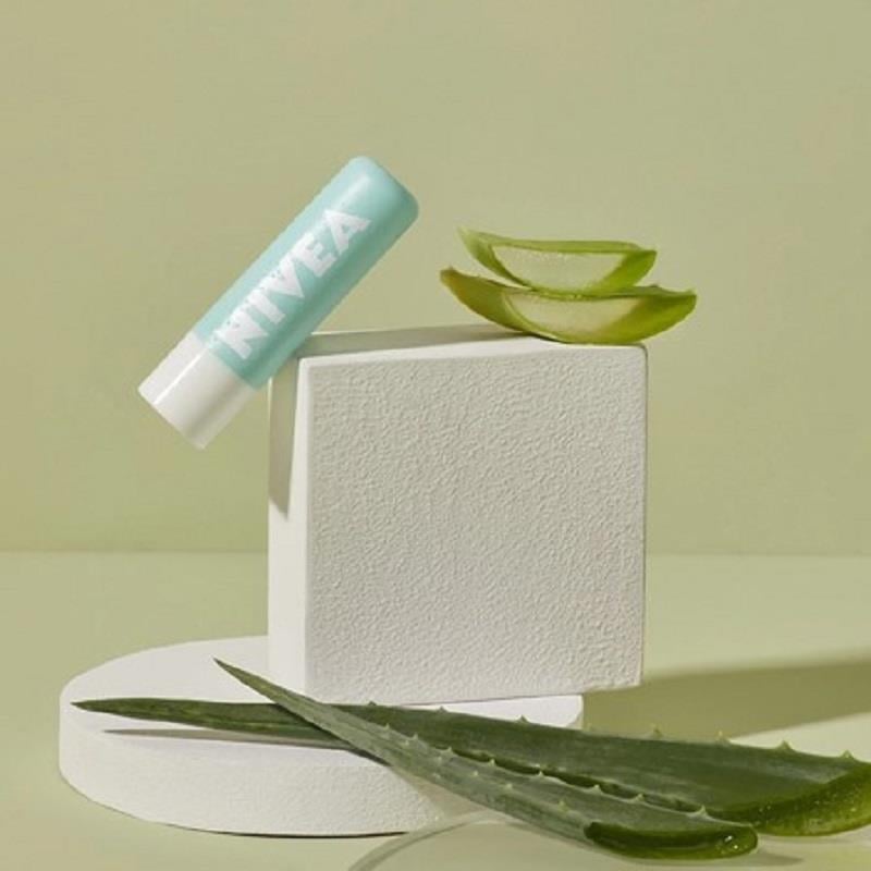 Nivea Nivea Dudak Peelingi Lipstick Aloe Vera