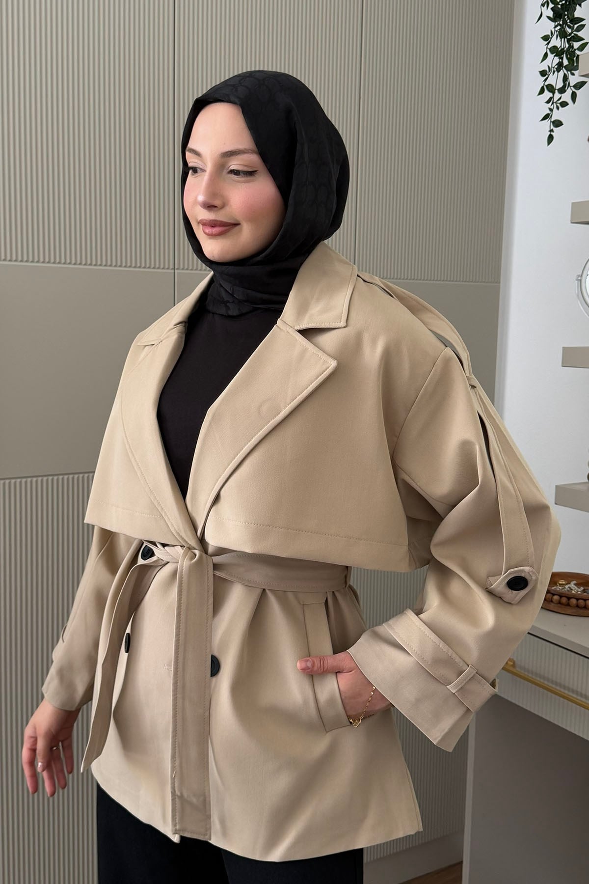 Apolet Detaylı Oversize Kısa Trençkot-CAMEL