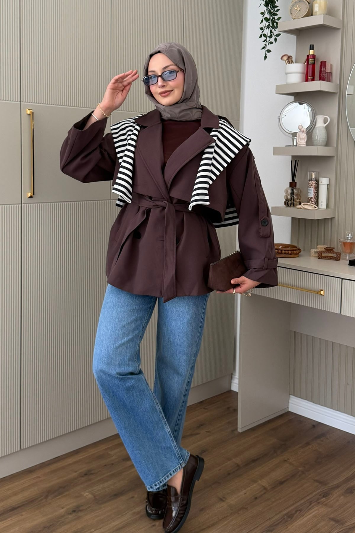 Apolet Detaylı Oversize Kısa Trençkot-KAHVERENGİ