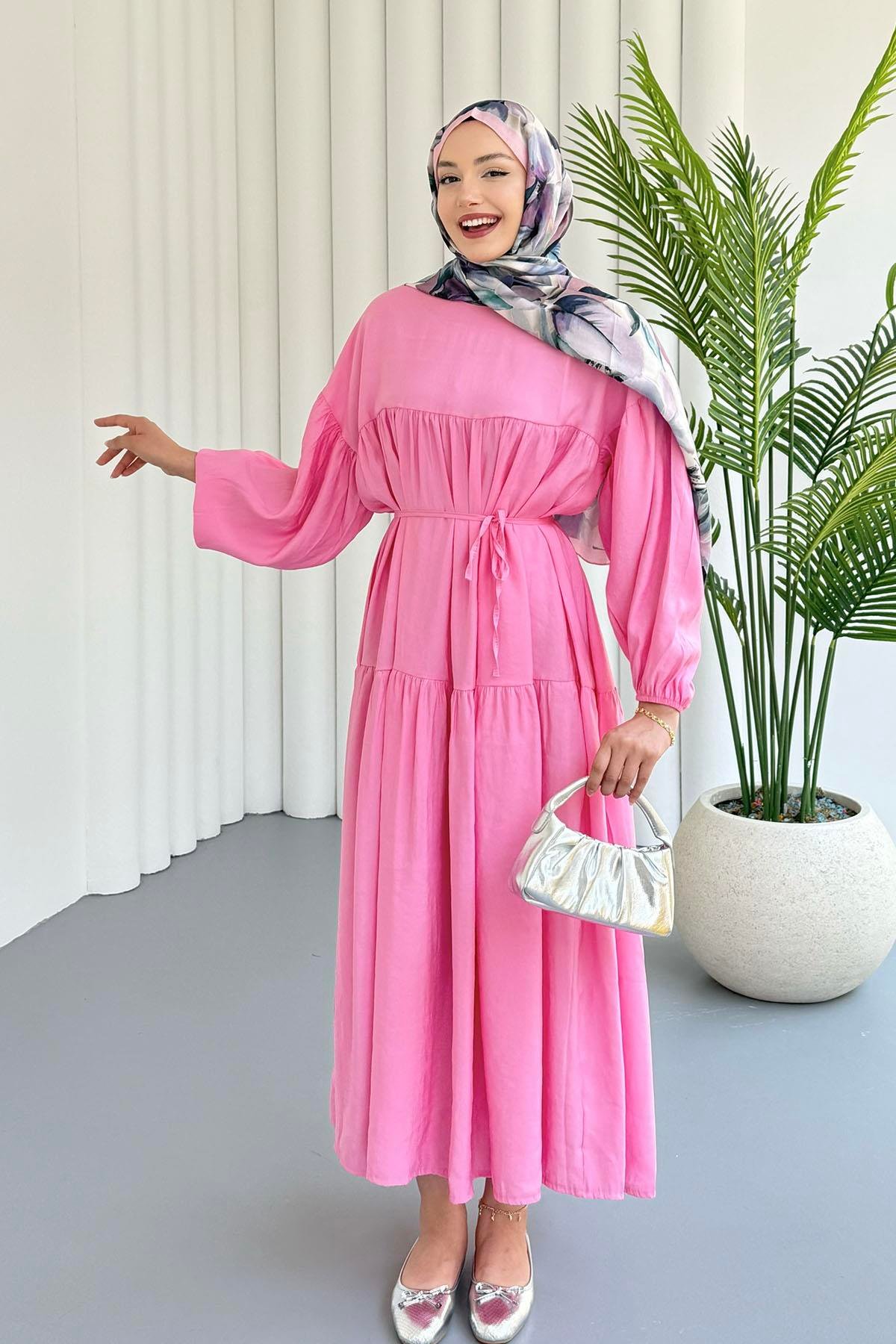 Balon Kol Biye Kemerli Tensel Tesettür Elbise-PEMBE