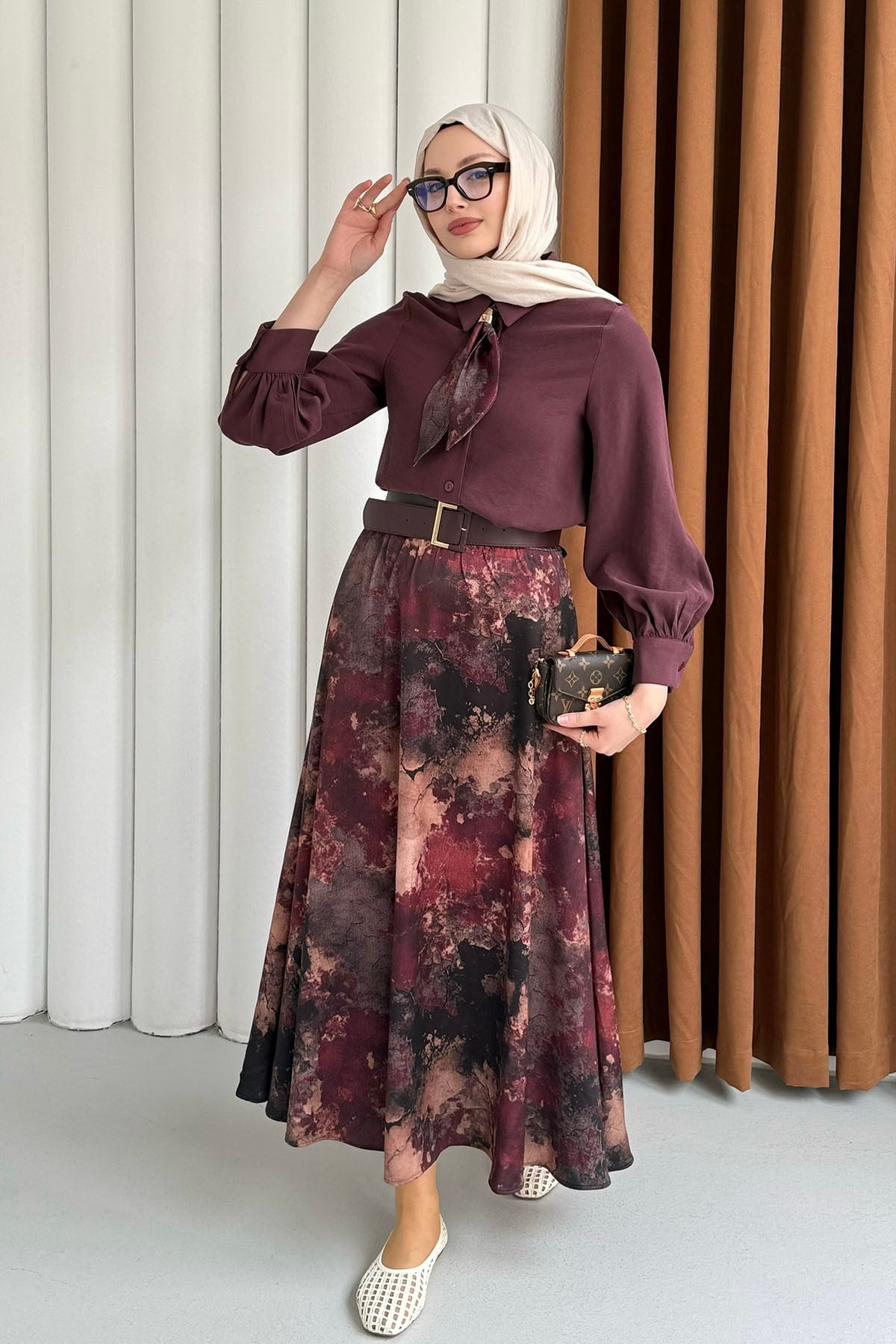 Batik Etek & Fular Yaka Kemerli Tesettür Takım-BORDO
