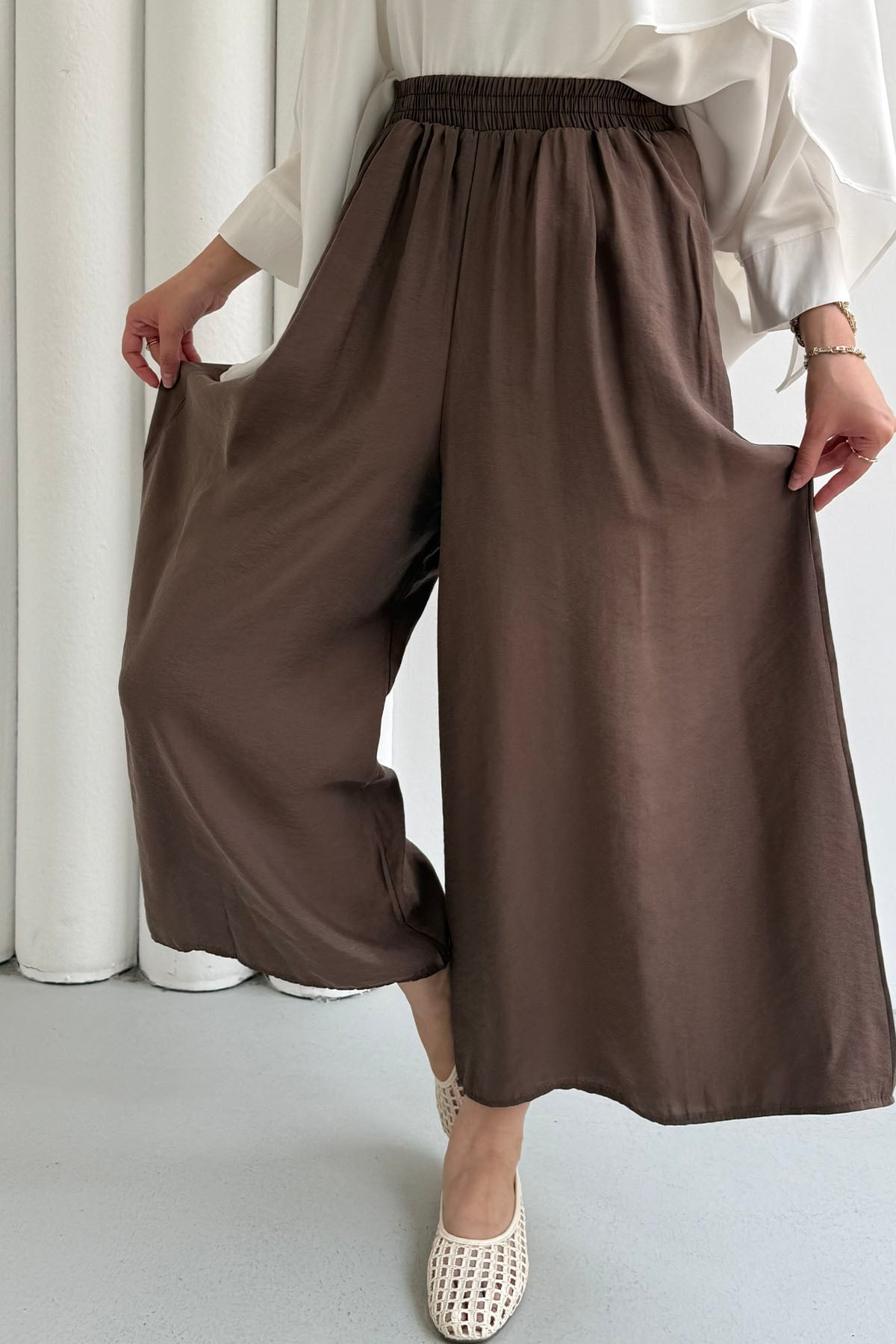 Beli Lastikli Bol Paça Pantolon-KAHVERENGİ
