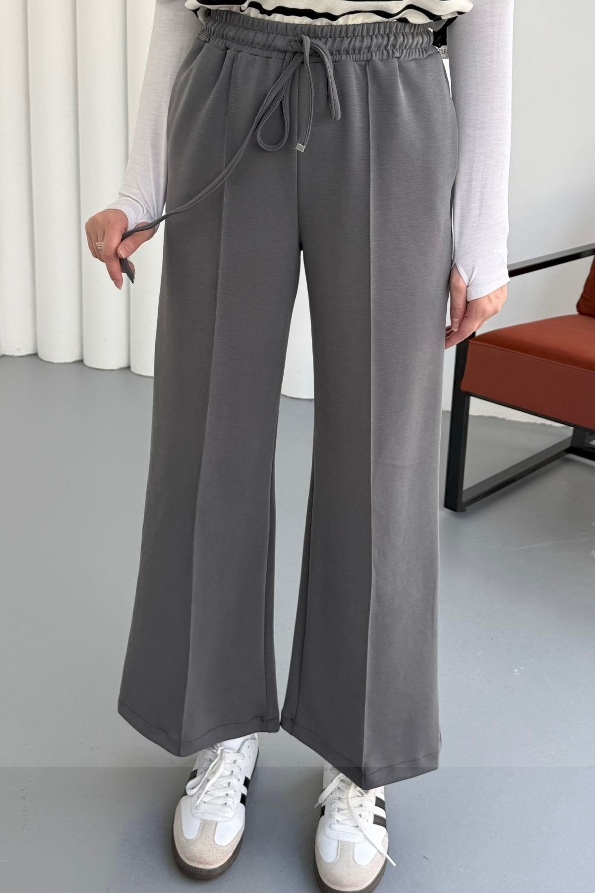 Biyeli Bol Paça Oysho Kumaş Pantolon-FÜME