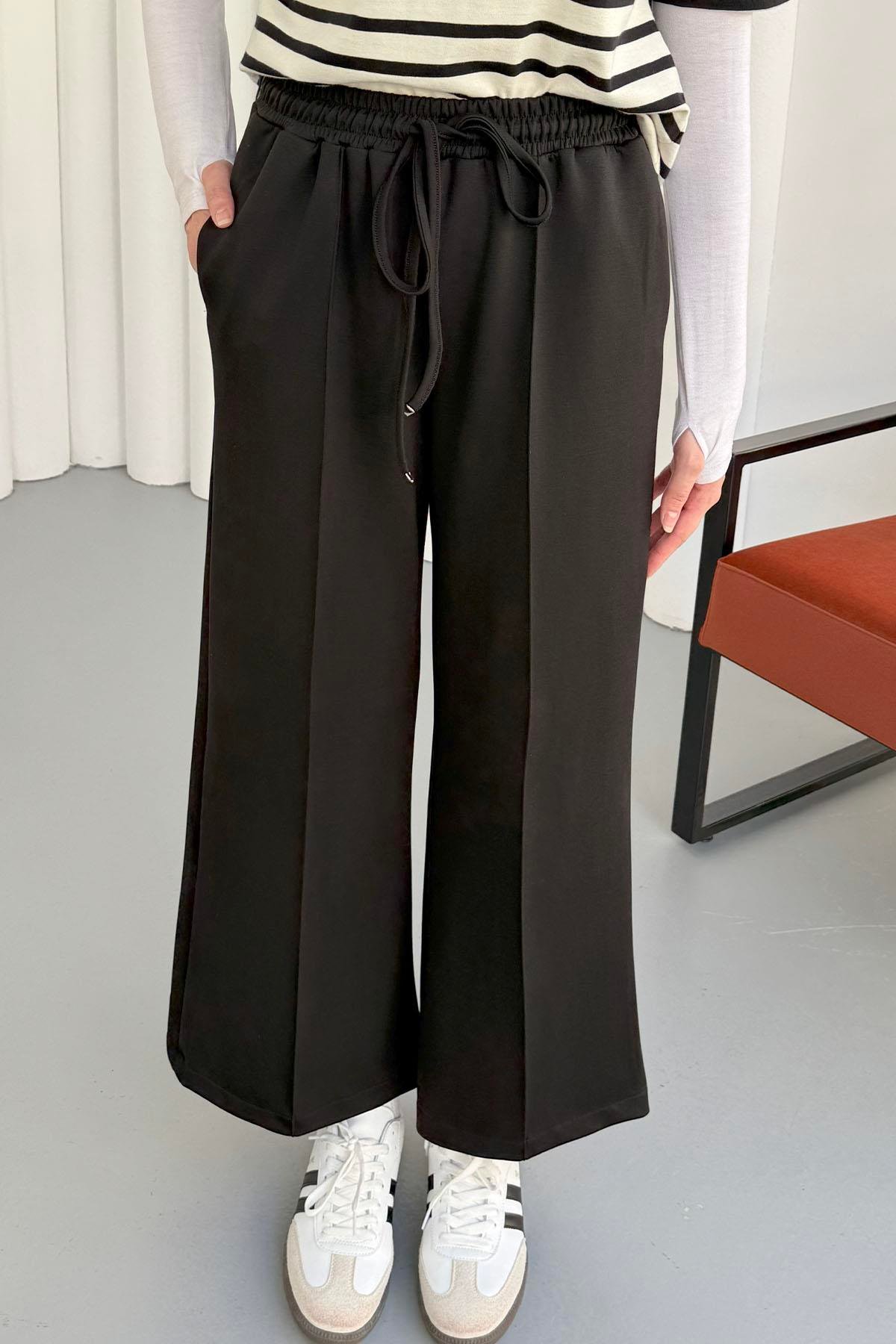 Biyeli Bol Paça Oysho Kumaş Pantolon-SİYAH