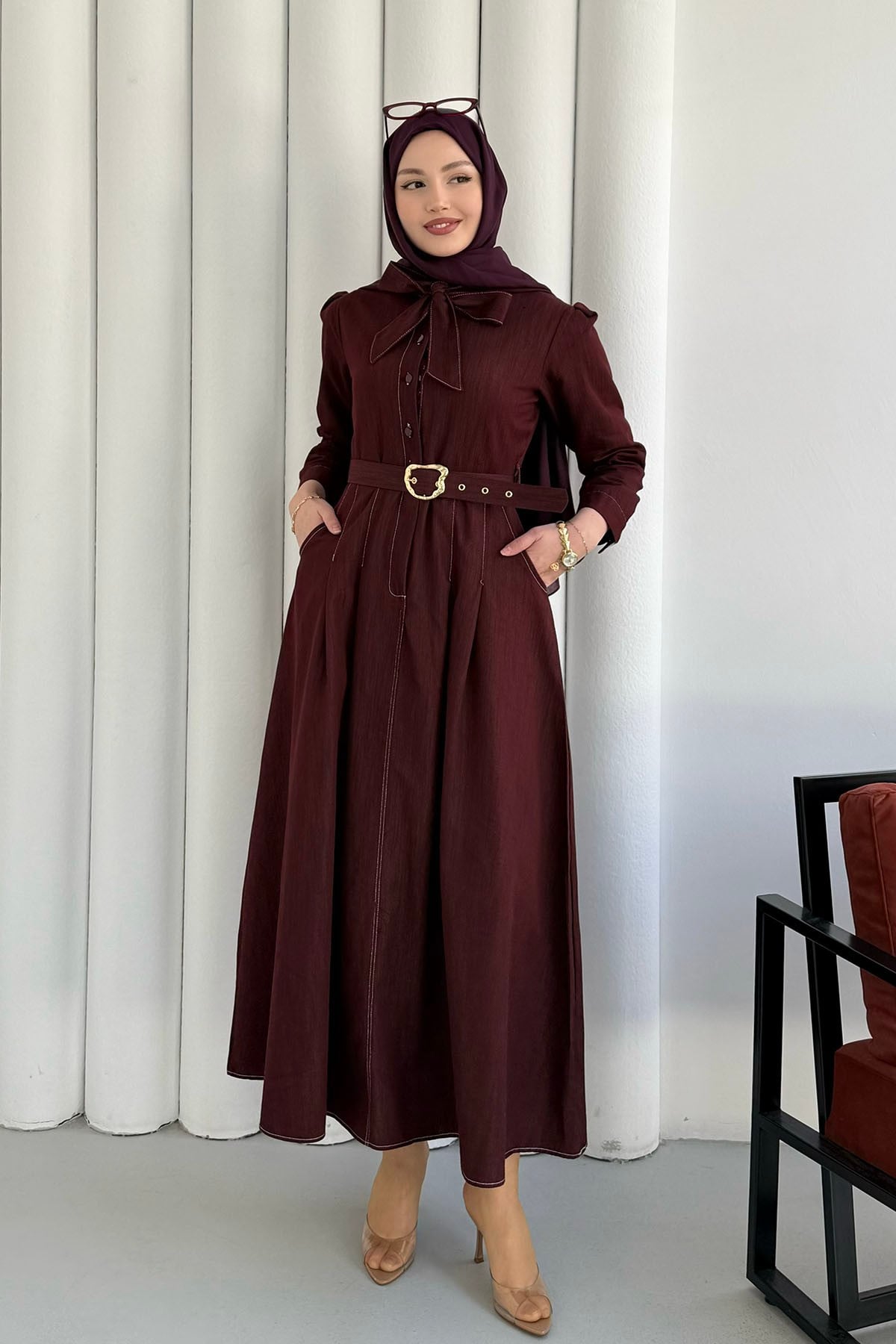 Cepli Kendinden Fularlı Denim Tesettür Elbise-BORDO