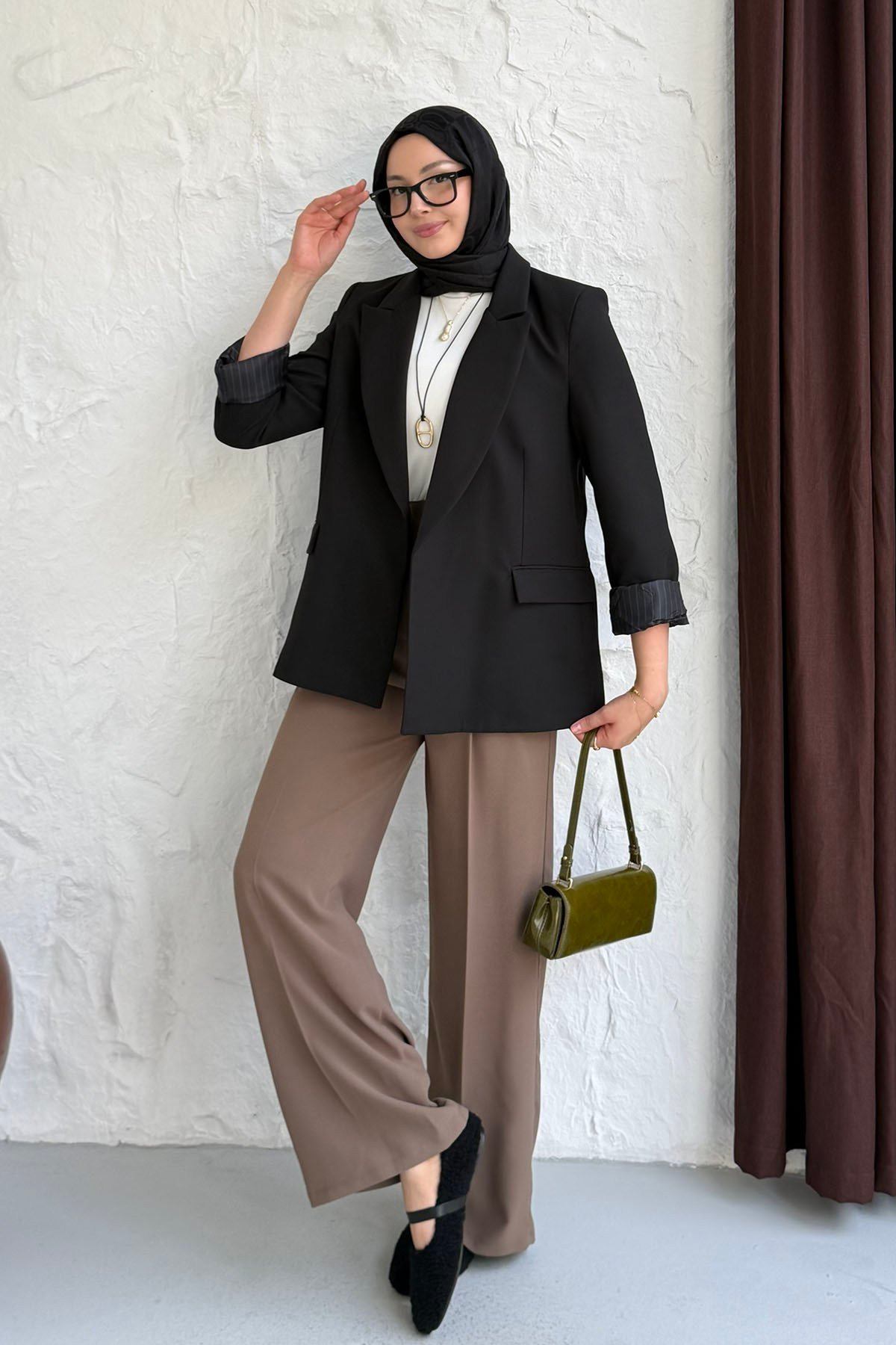 Çizgi Astarlı Düğmesiz Blazer Ceket-SİYAH