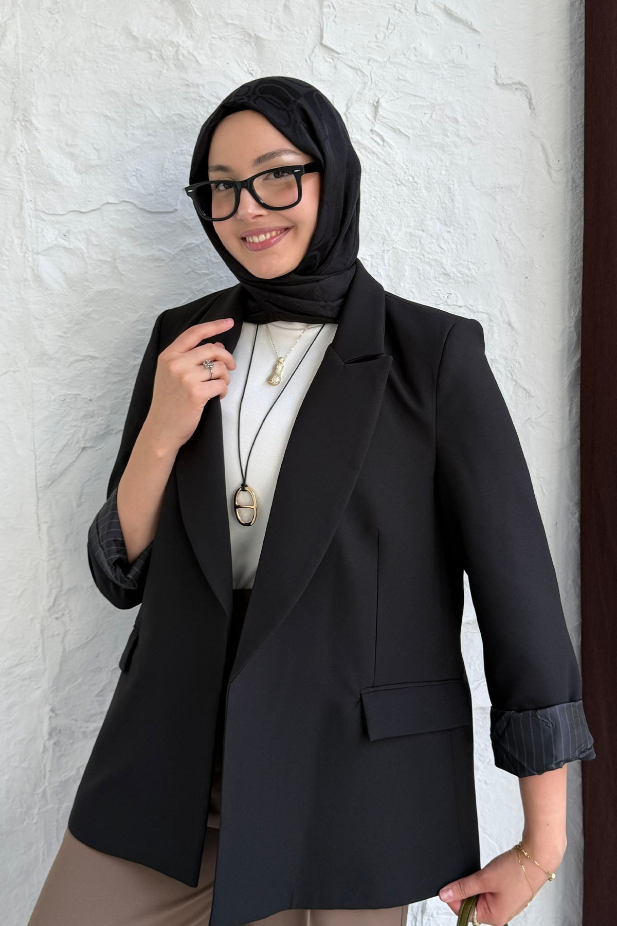 Çizgi Astarlı Düğmesiz Blazer Ceket-SİYAH