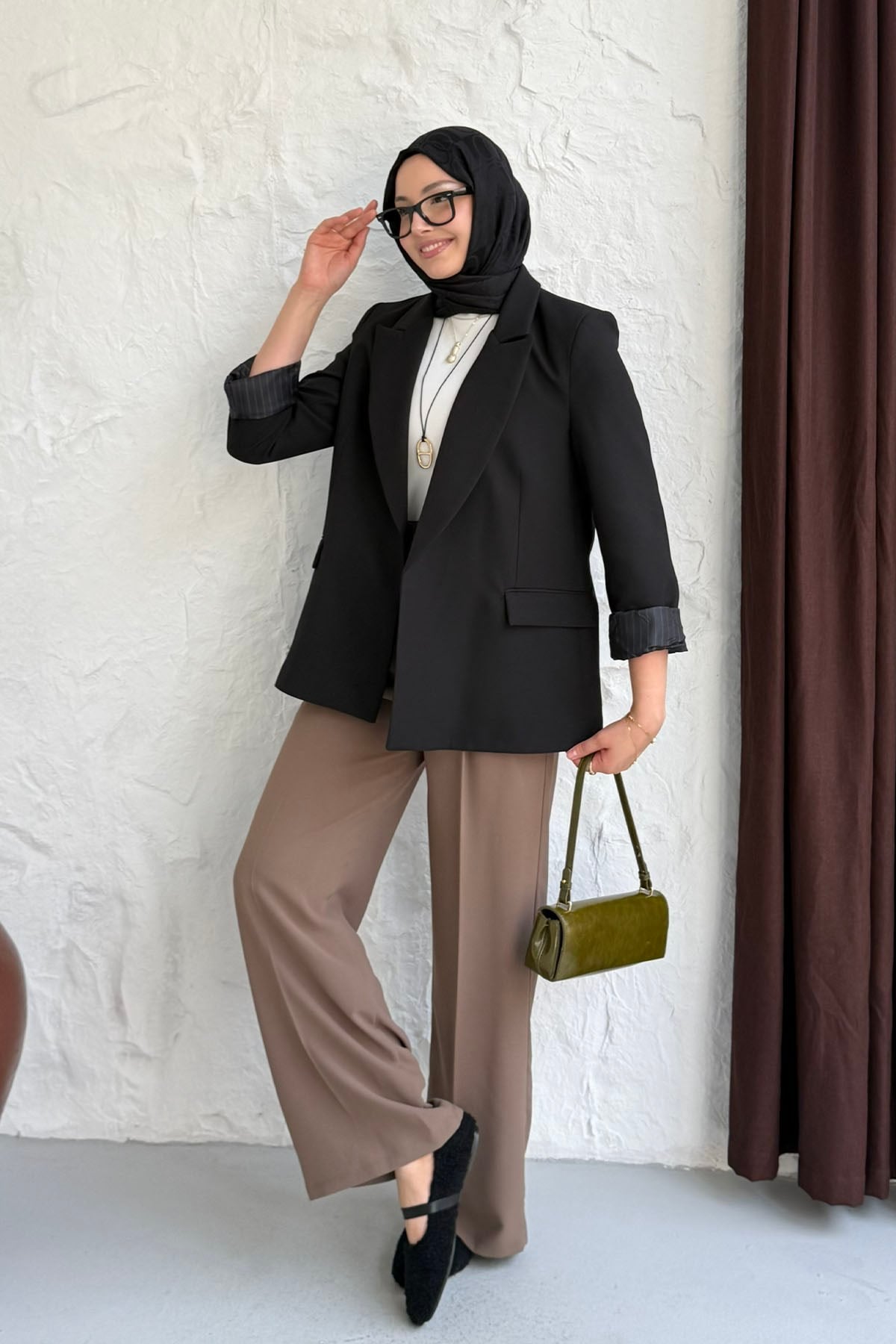 Çizgi Astarlı Düğmesiz Blazer Ceket-SİYAH