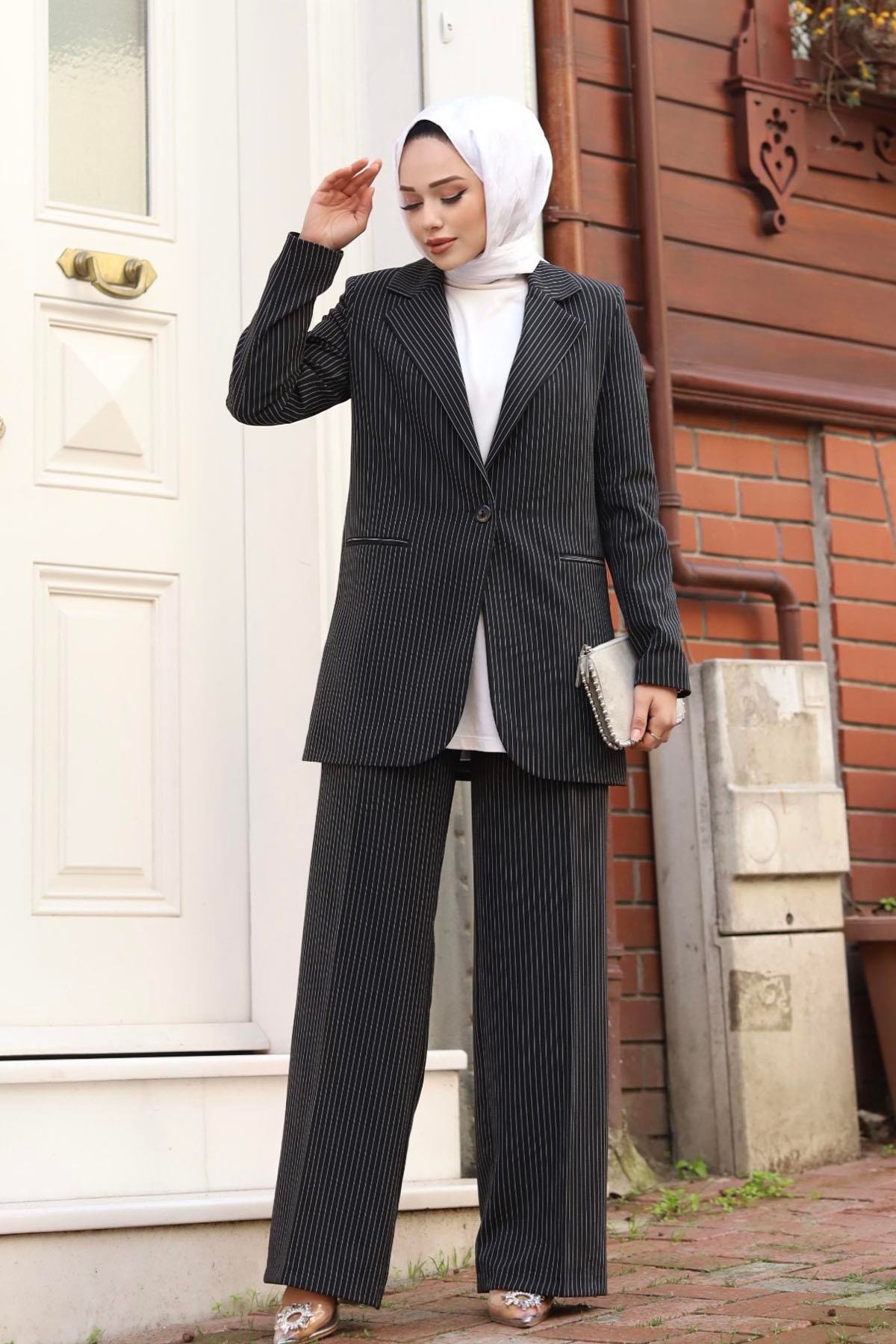 Çizgili Blazer Tesettür Takım-SİYAH