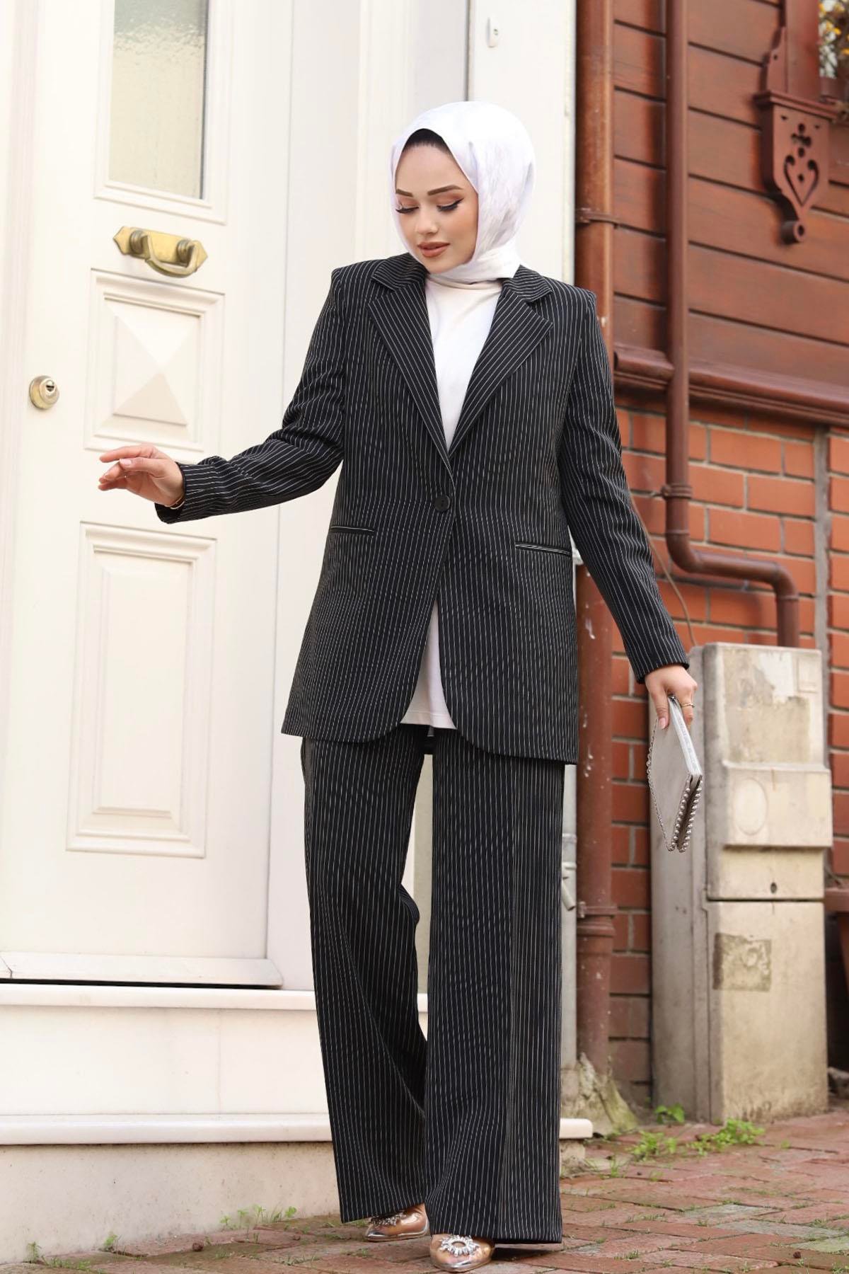 Çizgili Blazer Tesettür Takım-SİYAH