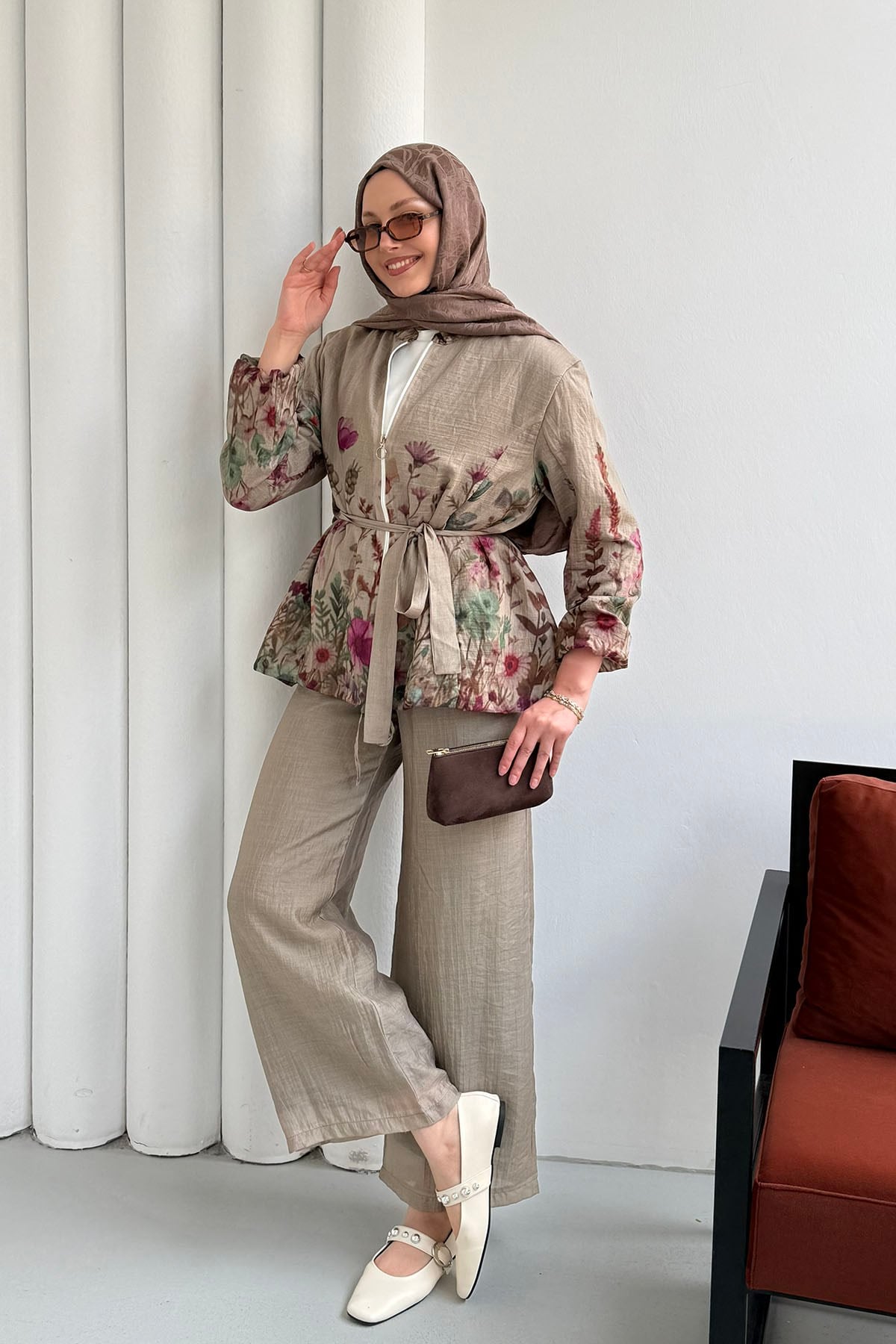 Dallı Çiçek Desenli Modal Pantolonlu Tesettür Takım-YEŞİL