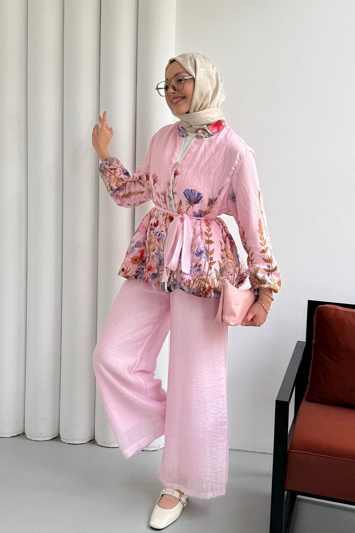 Dallı Çiçek Desenli Modal Pantolonlu Tesettür Takım-PEMBE