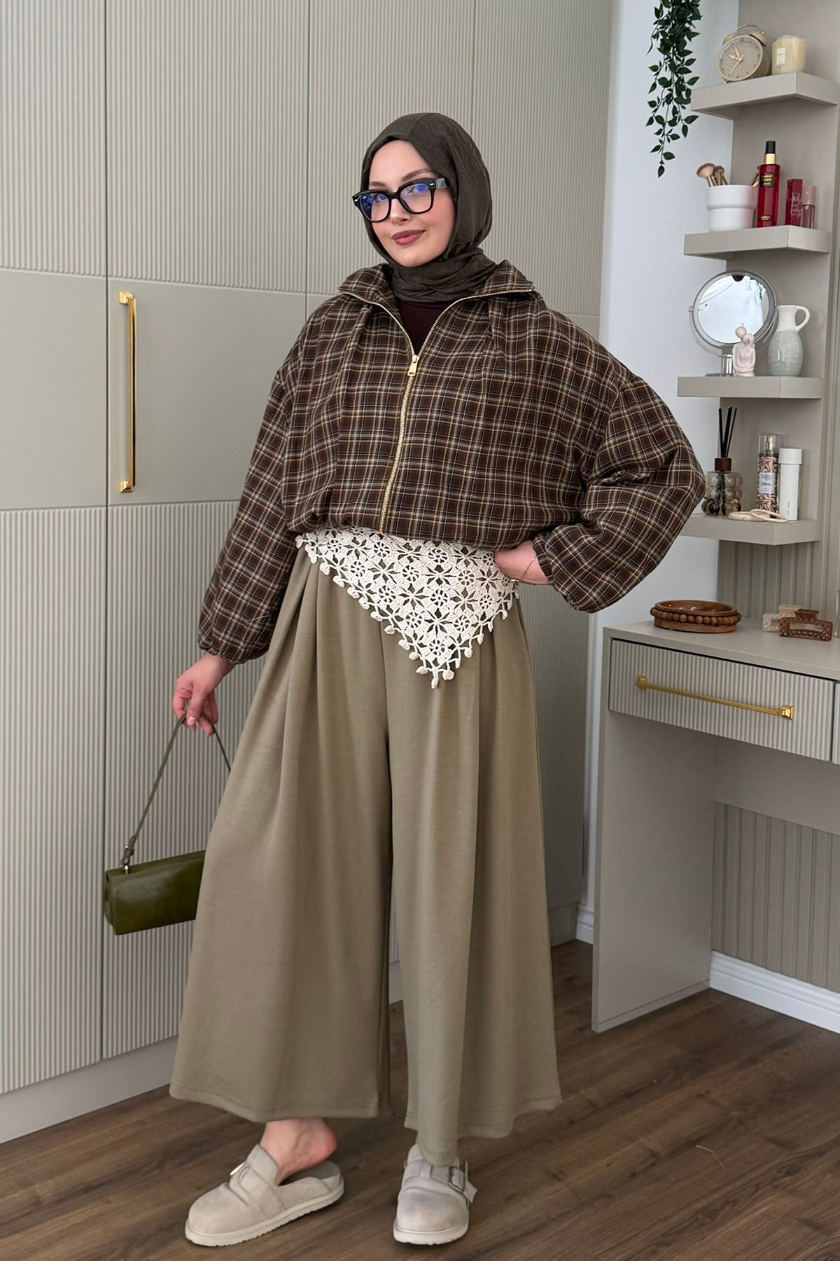 Ekose Desenli Bel ve Bilek Lastikli Bomber Ceket-HAKİ YEŞİL