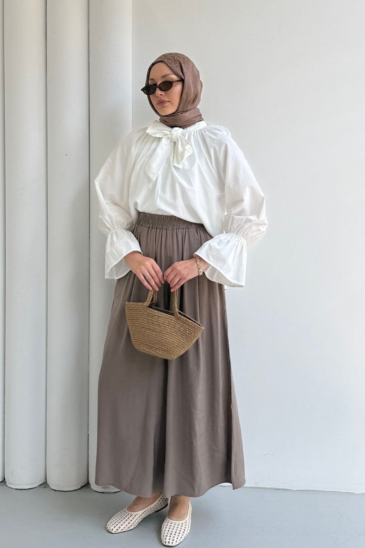 Fiyonk Bağlama Detaylı Gömlek-BEYAZ