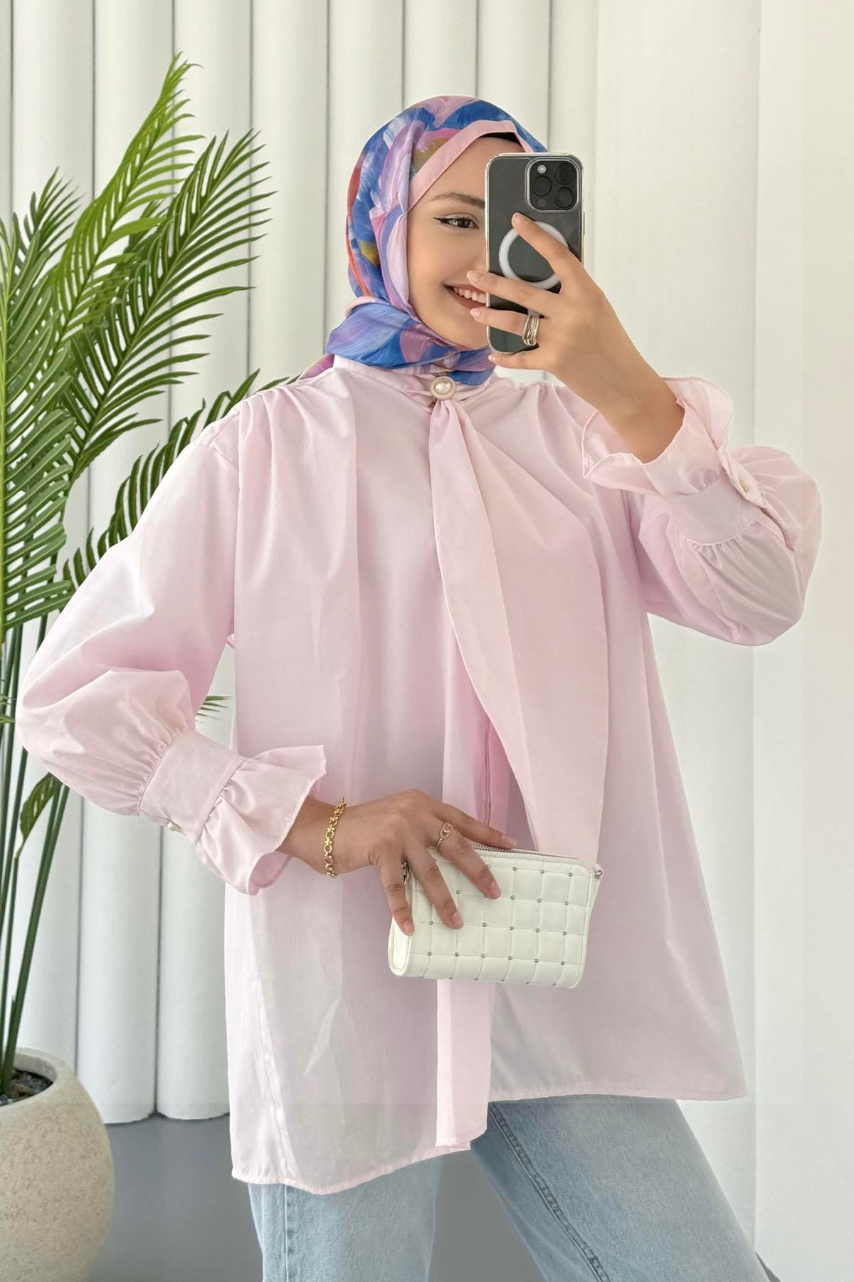 Fular Detaylı Kolları Fırfırlı Tesettür Gömlek-PEMBE