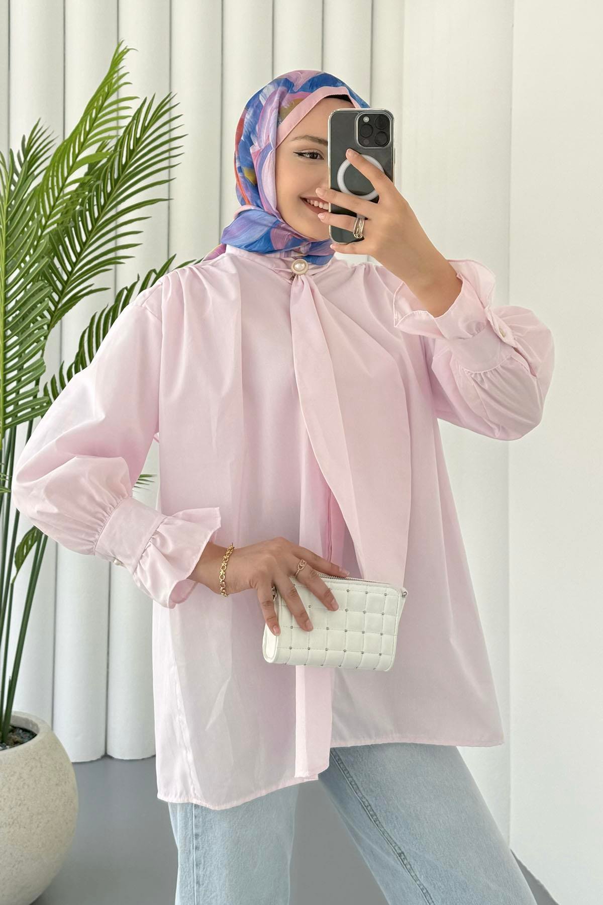 Fular Detaylı Kolları Fırfırlı Tesettür Gömlek-PEMBE