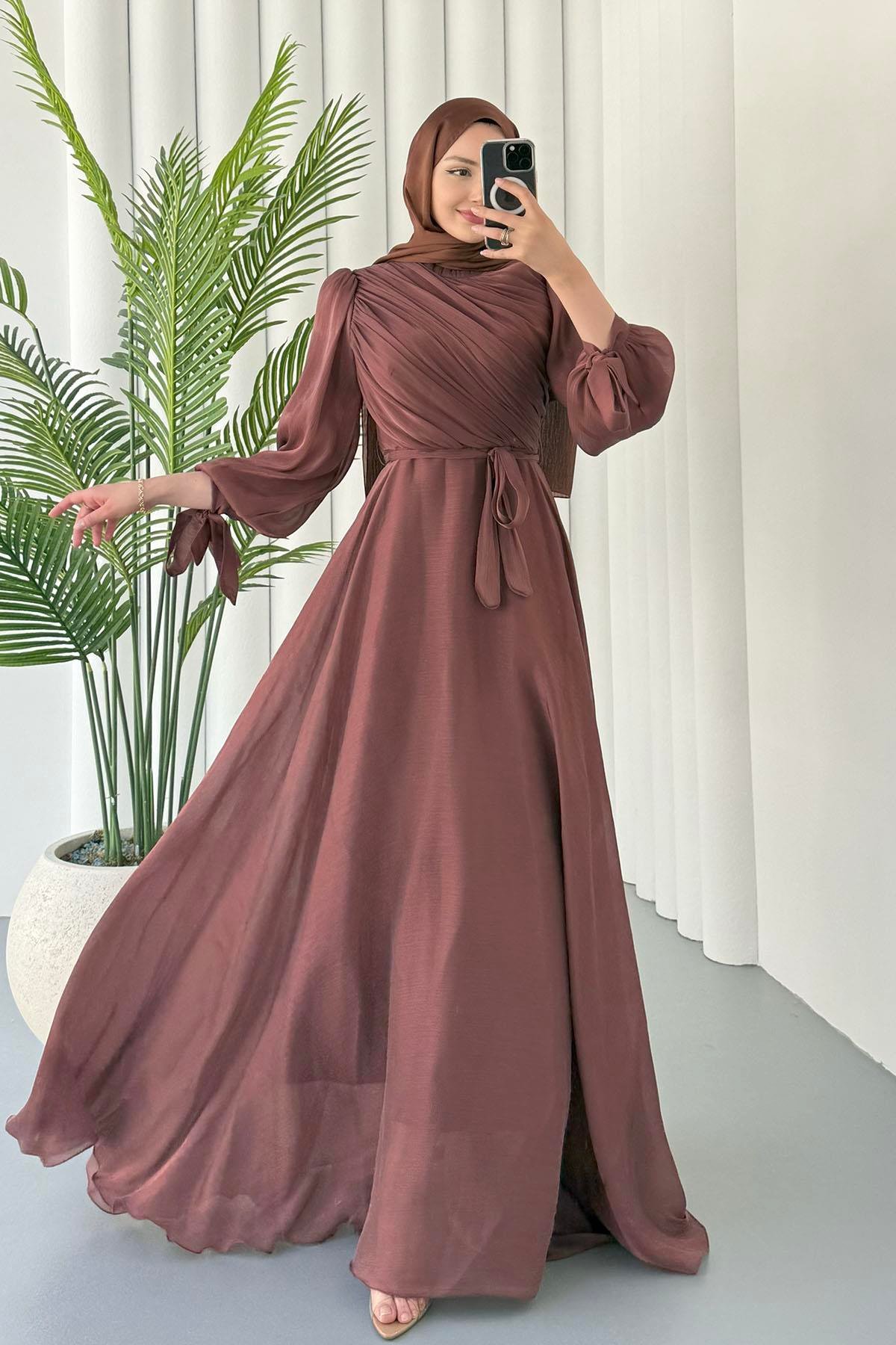 Gögüs Drapeli Kolları Bağlamalı Jan Jan Tesettür Abiye-KAHVERENGİ