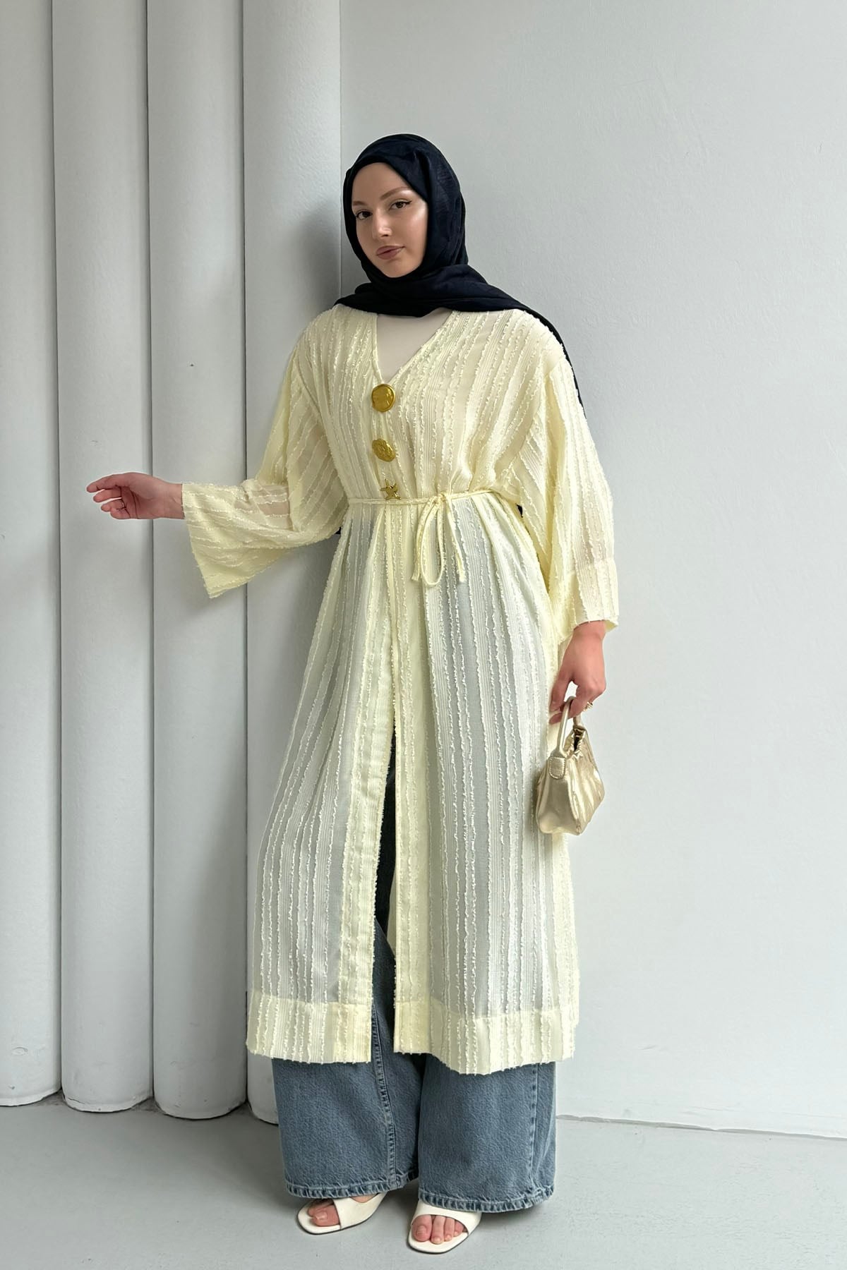 Gold Düğmeli Kumaş Kendinden Desenli Kimono-SARI