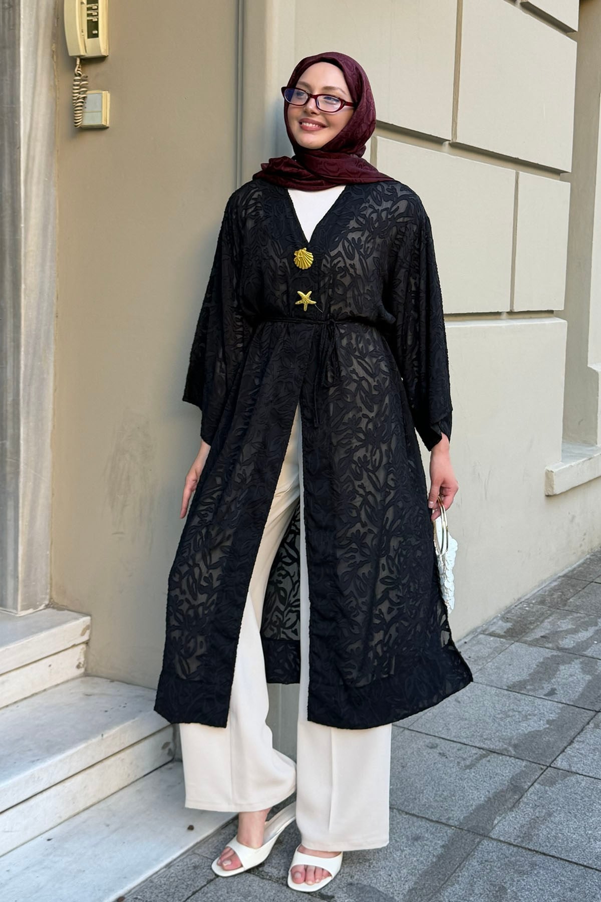 Gold Düğmeli Kumaş Kendinden Desenli Kimono-SİYAH