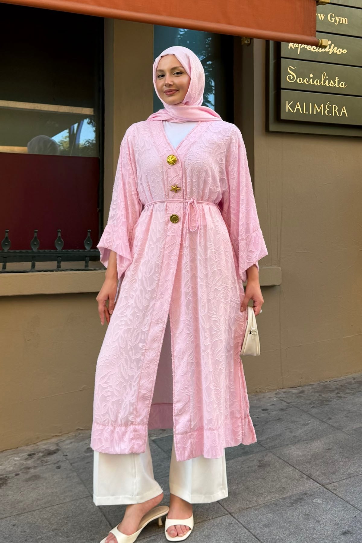 Gold Düğmeli Kumaş Kendinden Desenli Kimono-PEMBE