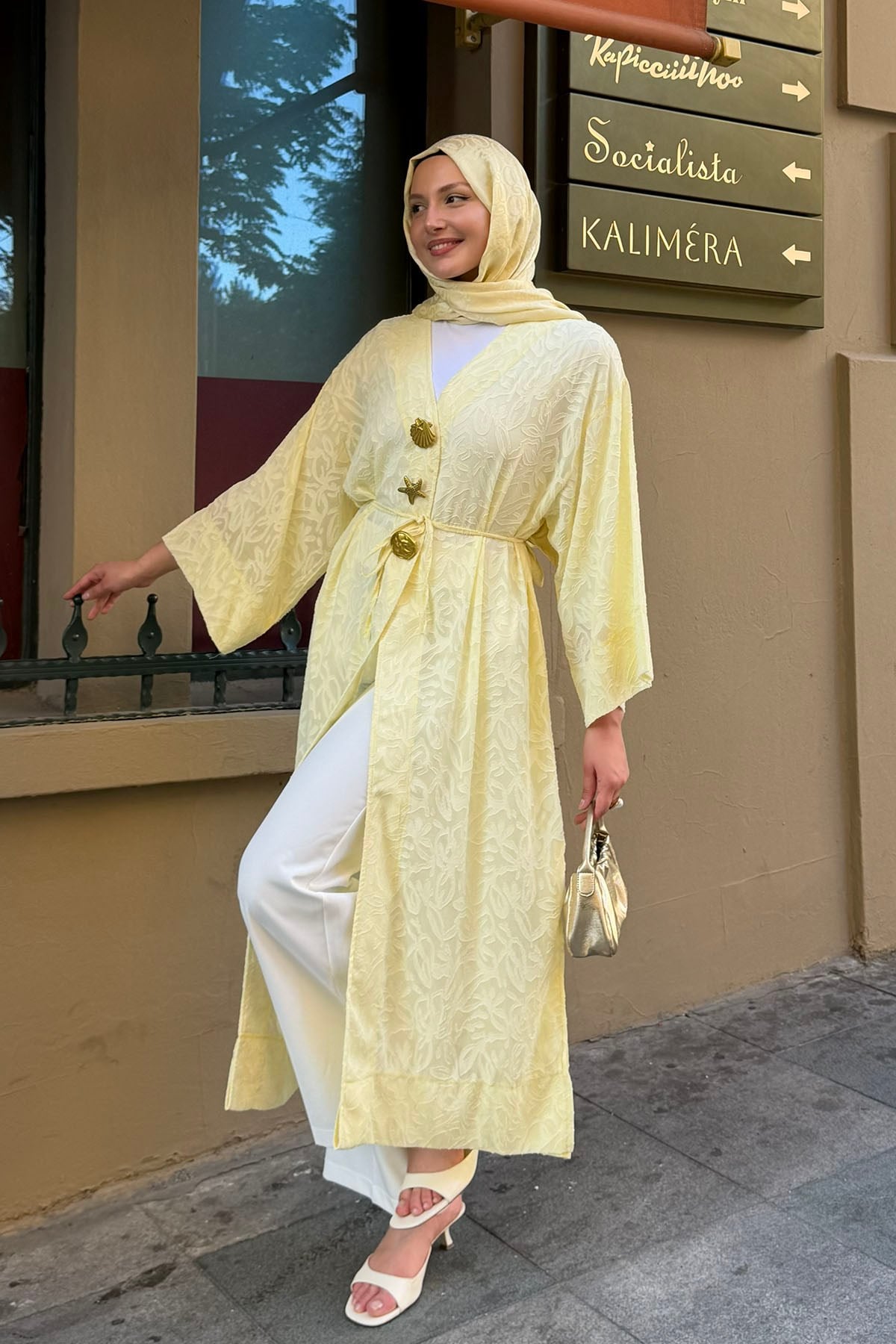 Gold Düğmeli Kumaş Kendinden Desenli Kimono-SARI