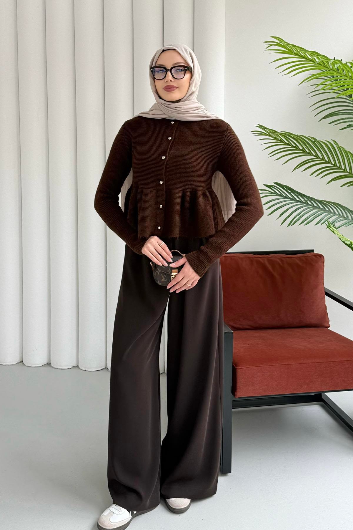 Gold Düğmeli Pileli Crop Hırka-KAHVERENGİ