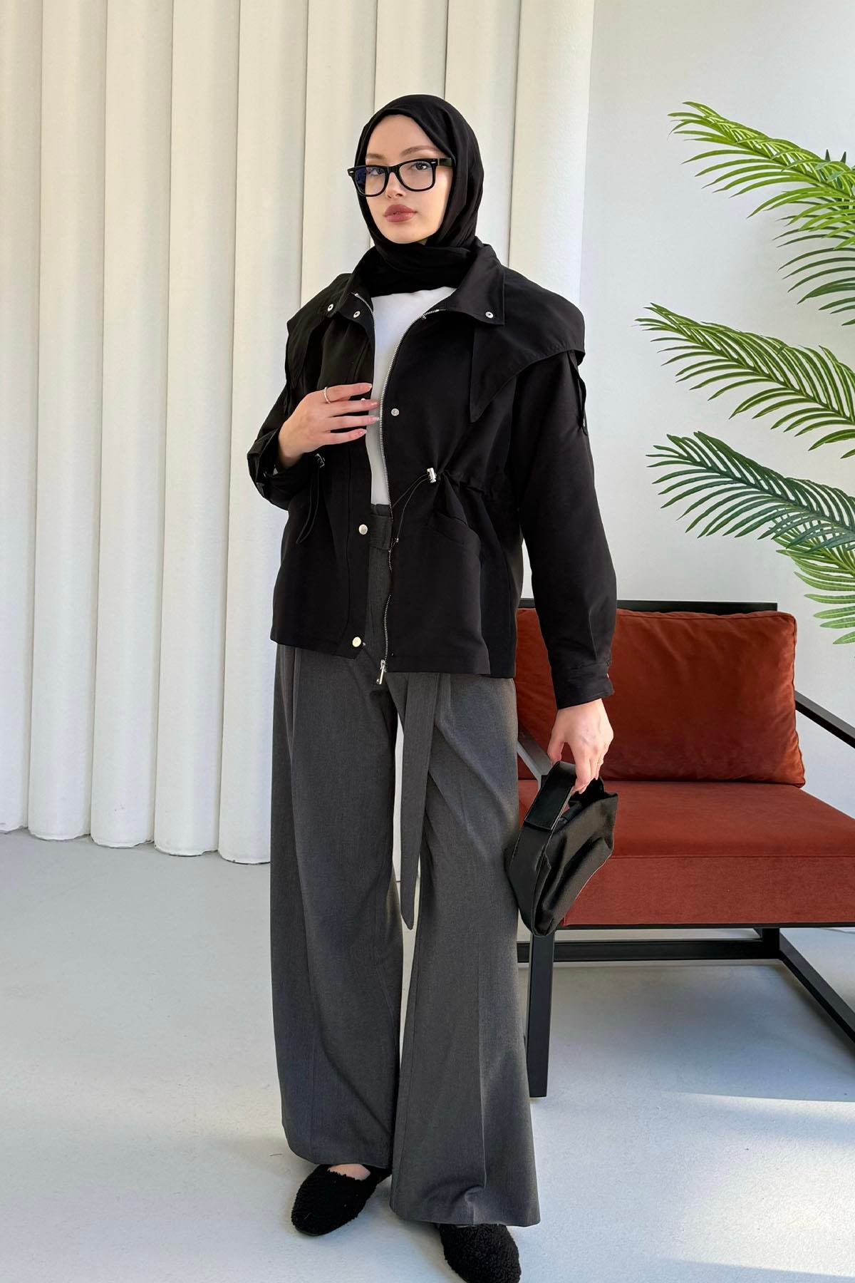 Kapüşonlu Flato Cepli Bel Büzgülü Astarlı Trençkot-SİYAH