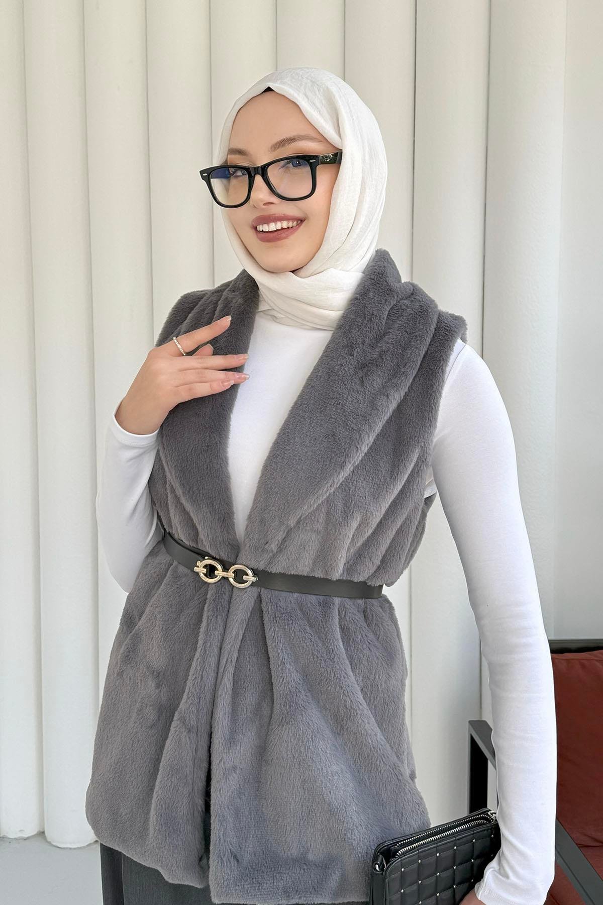 Kemer Detaylı Kürk Yelek-GRİ