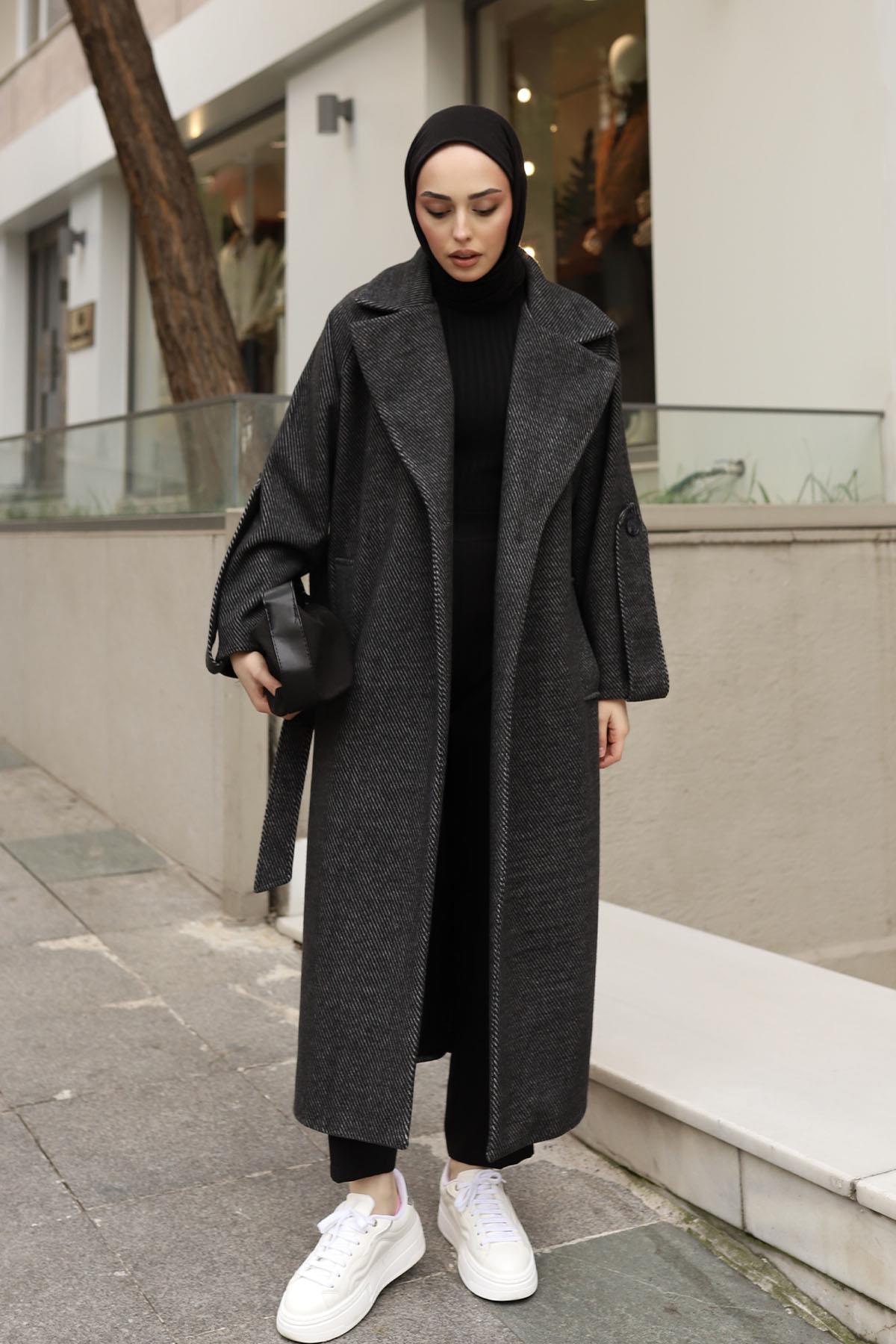 Kol Apoletli Uzun Kaşe Kaban-SİYAH